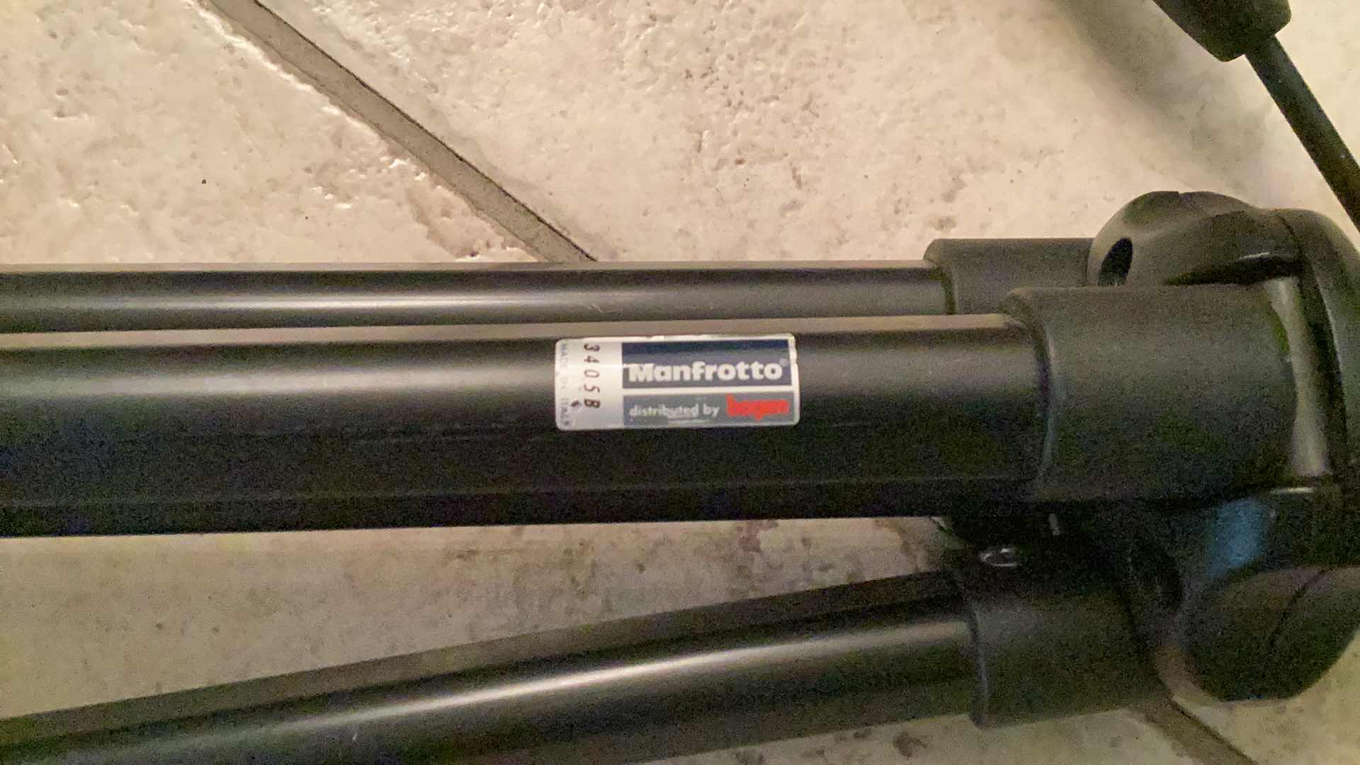 Photo 1 of MANFROTTO TRIPOD & HEAD