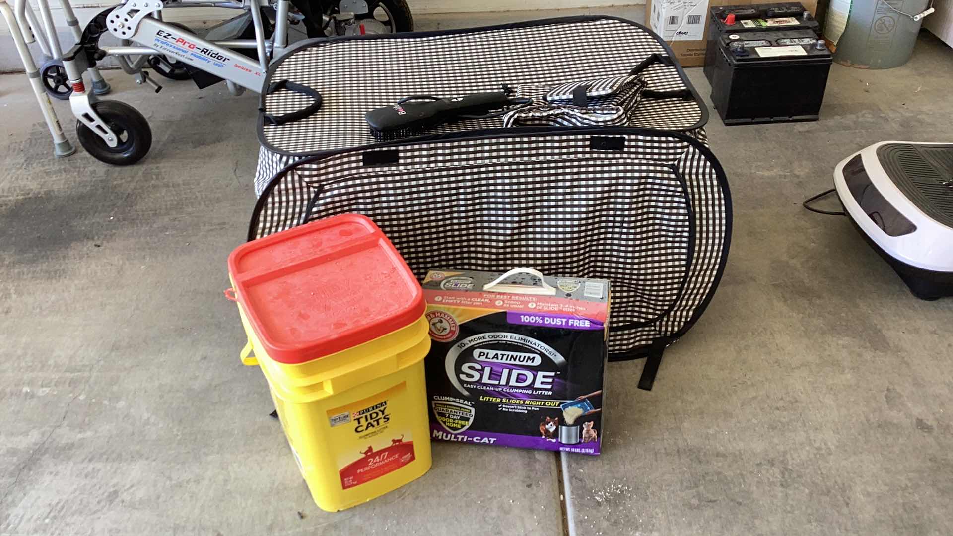 Photo 1 of CAT KEEPER/ CARRIER & KITTY LITTER