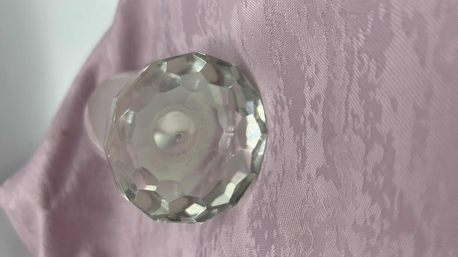 Photo 1 of VINTAGE SORELLE GLASS SCULPTURE WITH ROSE BOUQUET INSIDE H5”