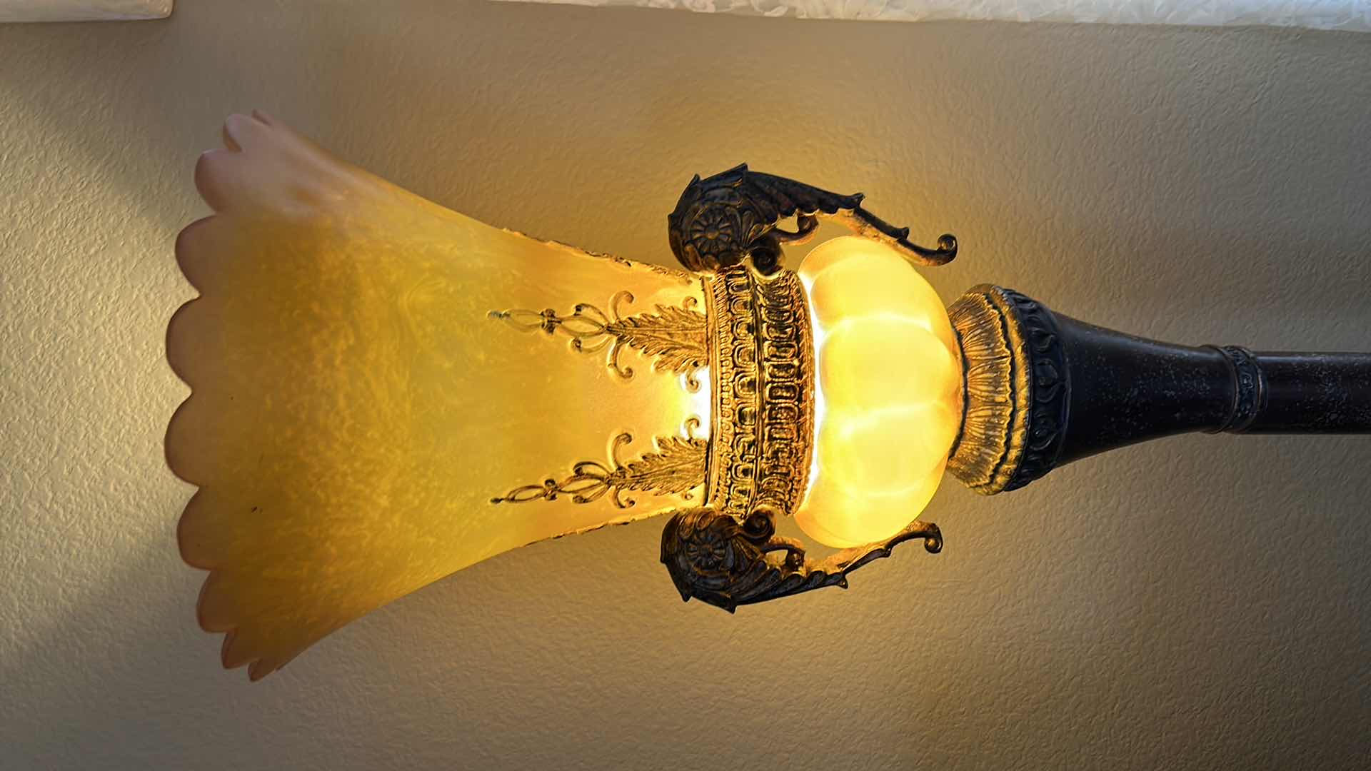 Photo 1 of MEDITERRANEAN STYLE TORCHIERE LAMP H71”