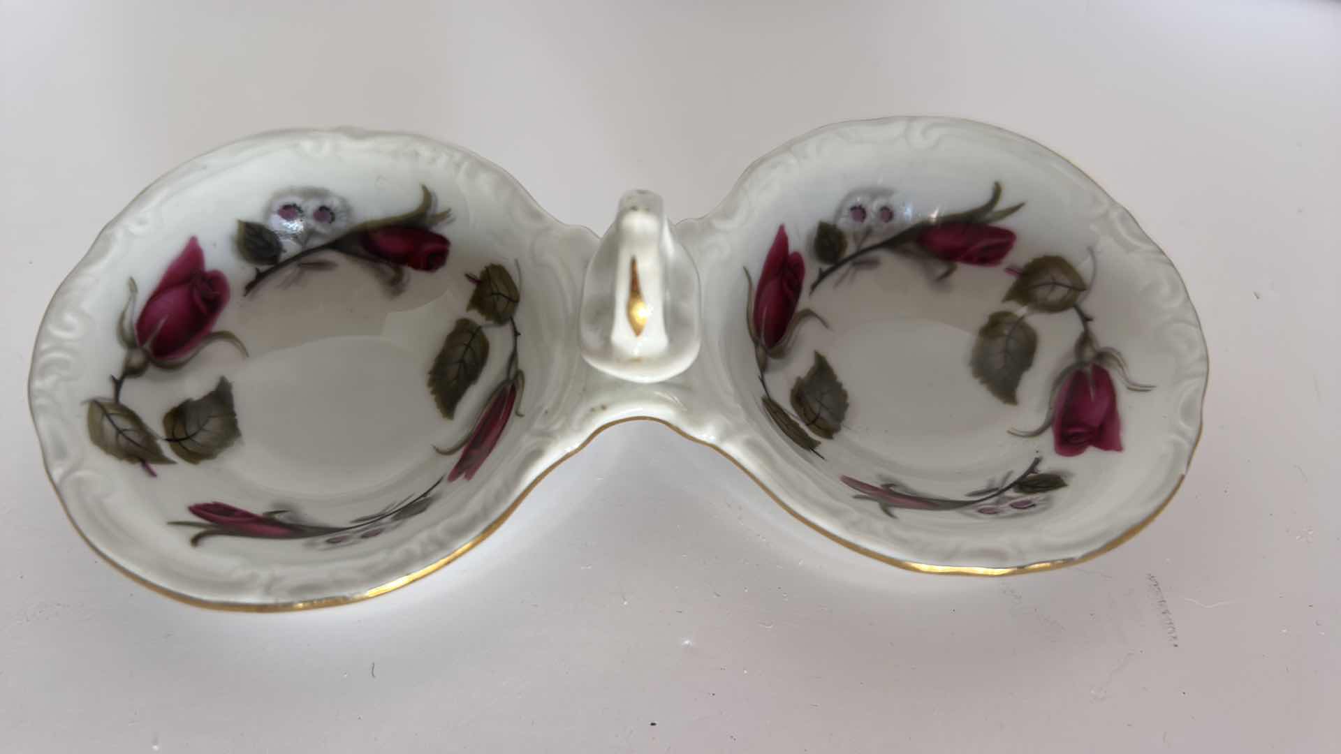 Photo 1 of HOME DECOR ASSORTMENT (HOLDERS NOT INCLUDED)