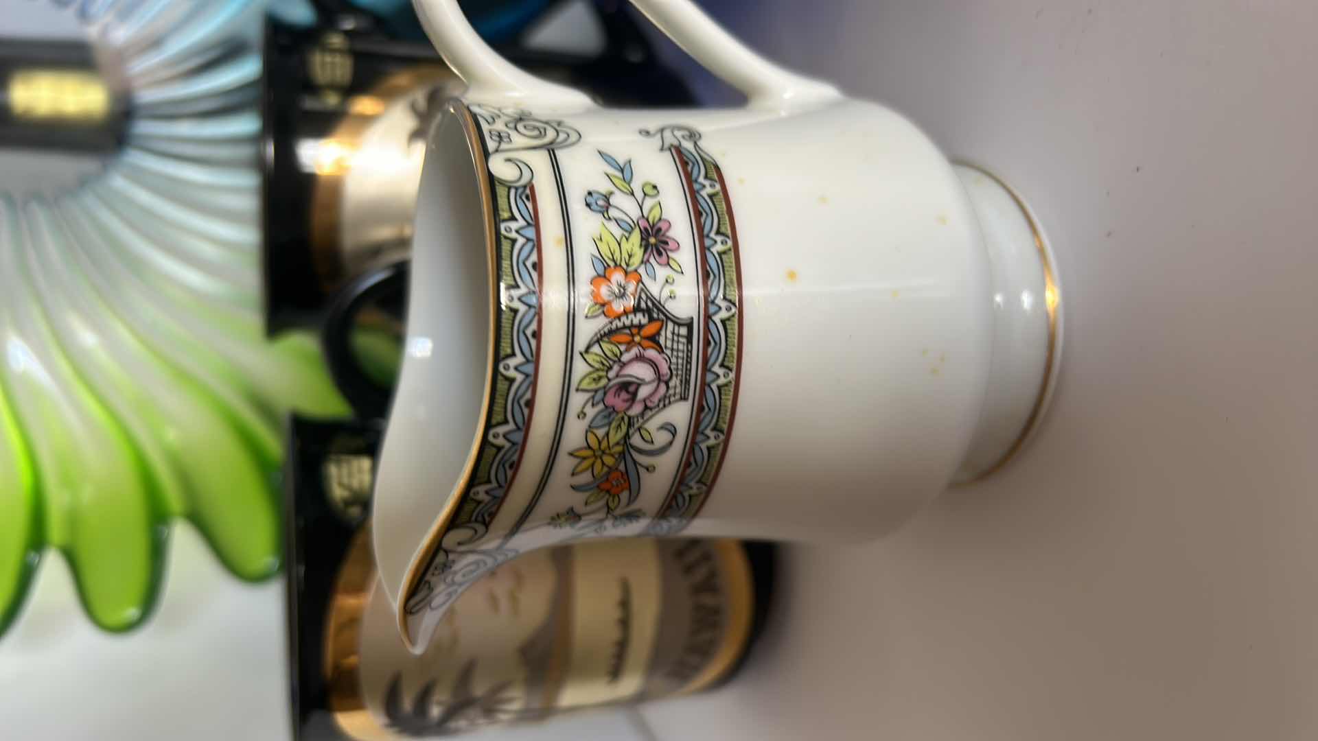 Photo 1 of HOME DECOR ASSORTMENT (HOLDERS NOT INCLUDED)