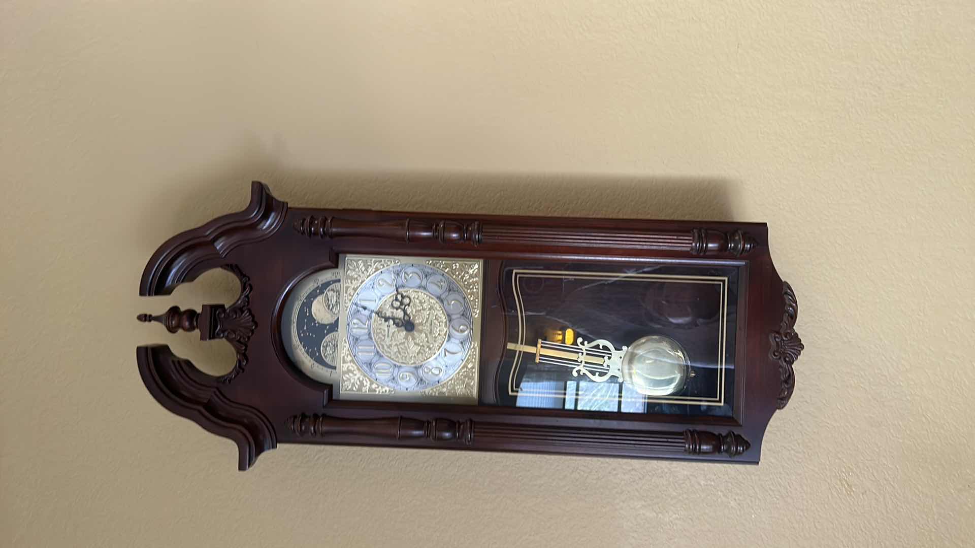 Photo 1 of HOWARD MILLER DUAL CHIME PENDULUM CLOCK, WORKING H32”