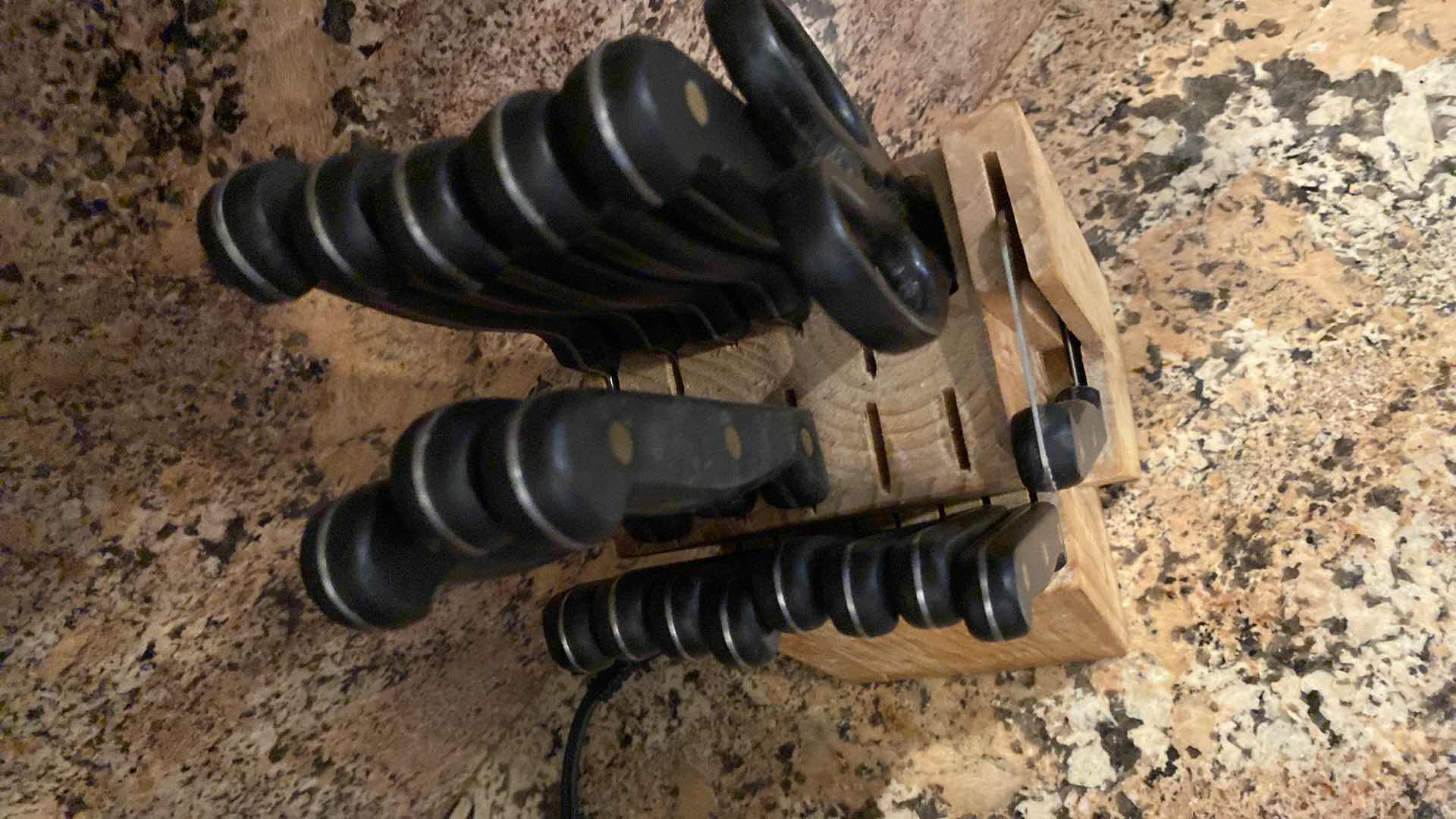 Photo 1 of KNIFE SET WITH BLOCK