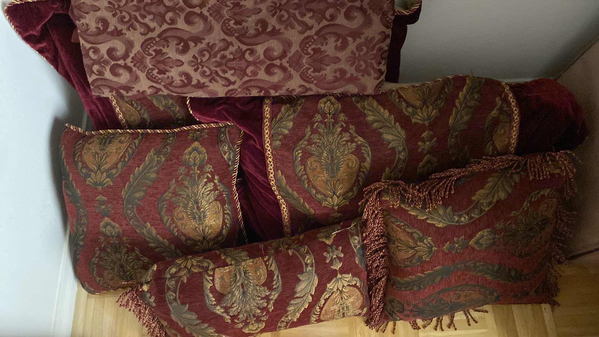 Photo 1 of 5 BEDROOM PILLOWS AND 1 SHAM NO INSERT