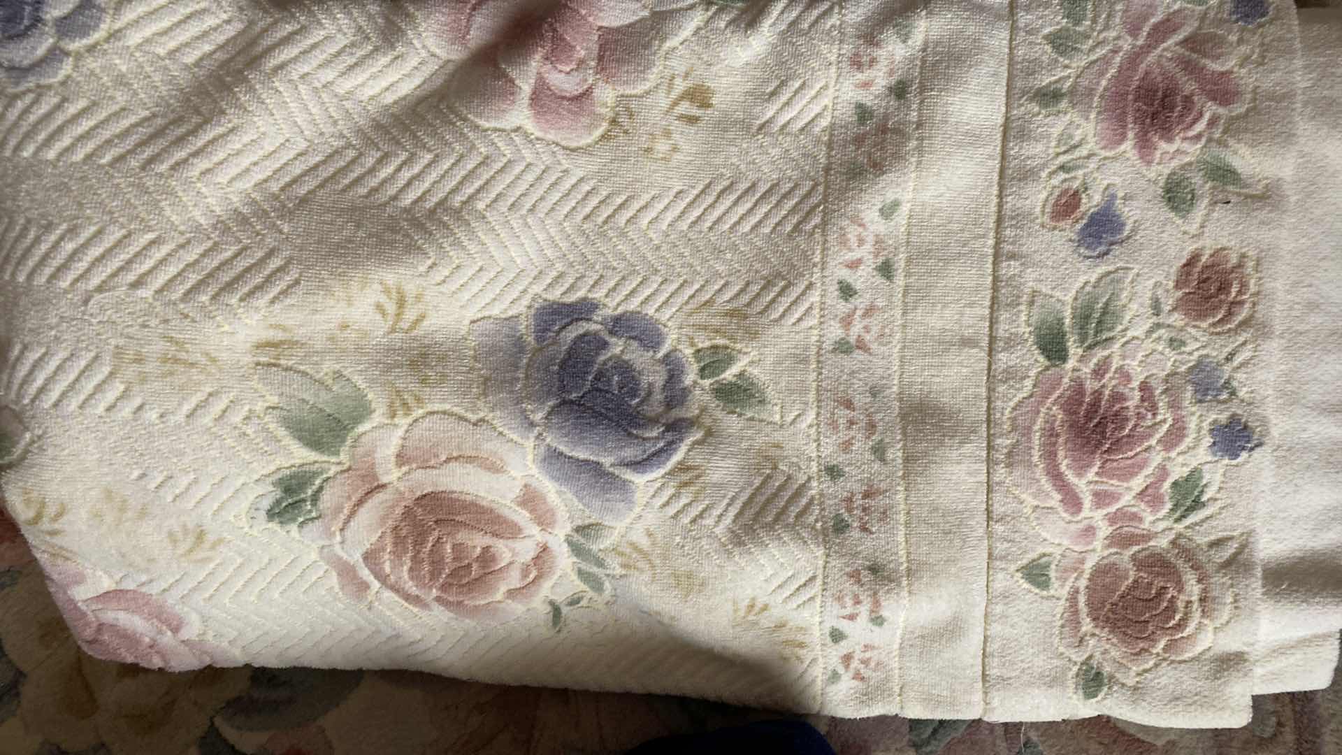 Photo 1 of NAVY POLAR FLEECE BLANKET AND TERRY BLANKET QUEEN SIZE