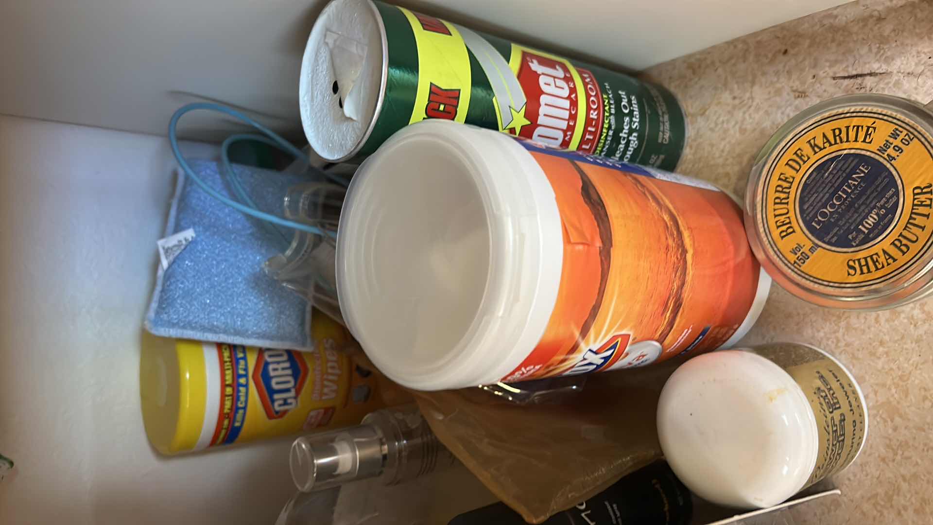 Photo 1 of CONTENTS OF CABINET