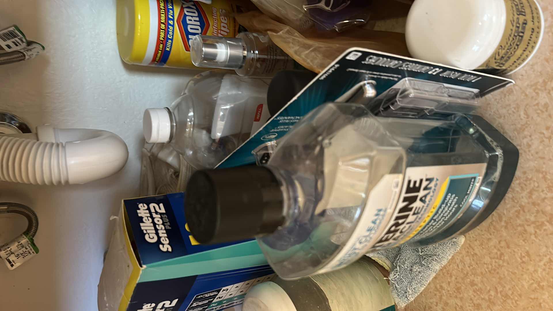 Photo 1 of CONTENTS OF CABINET