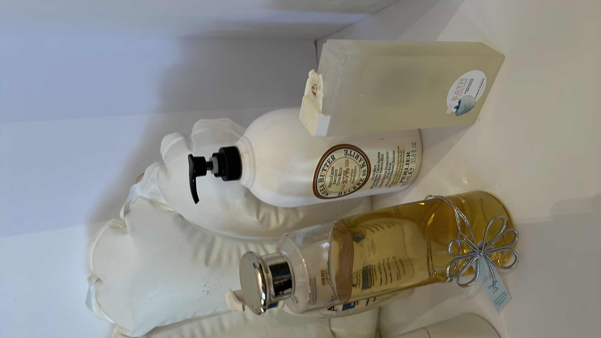 Photo 1 of BATHROOM ASSORTMENT