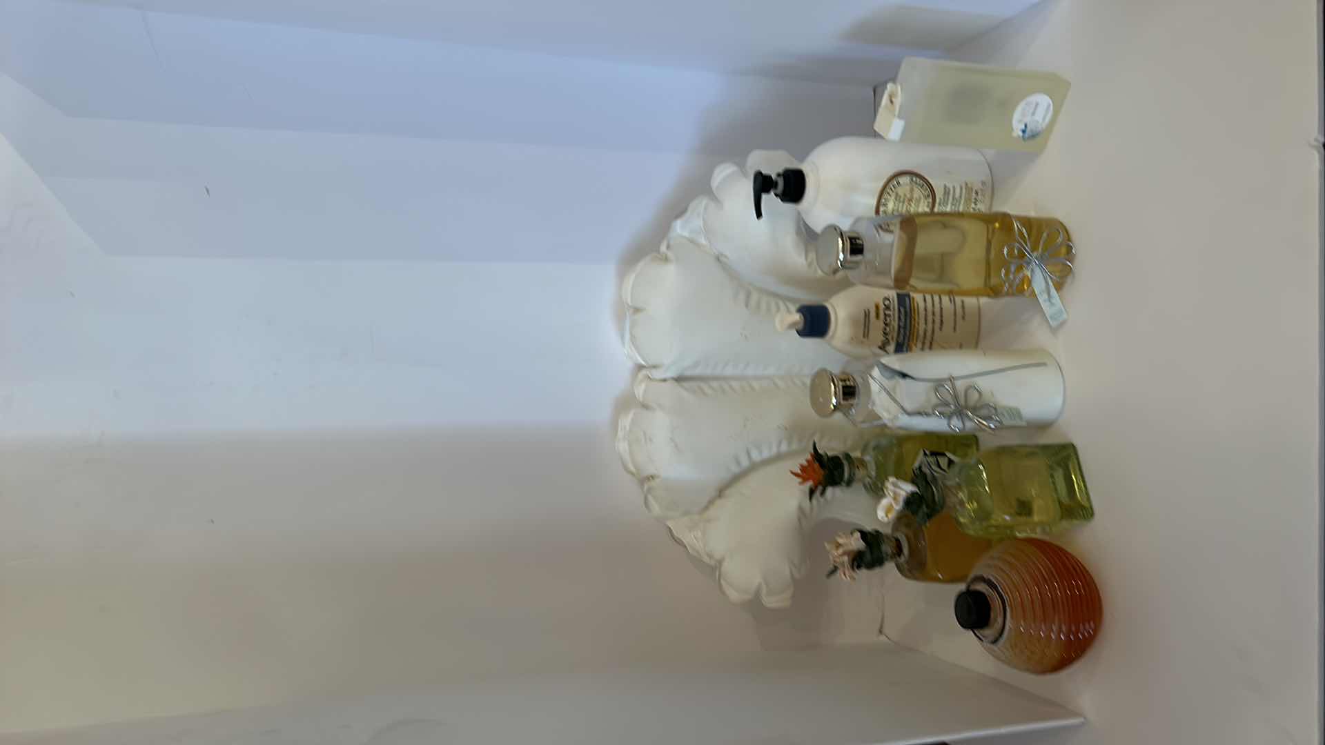 Photo 1 of BATHROOM ASSORTMENT