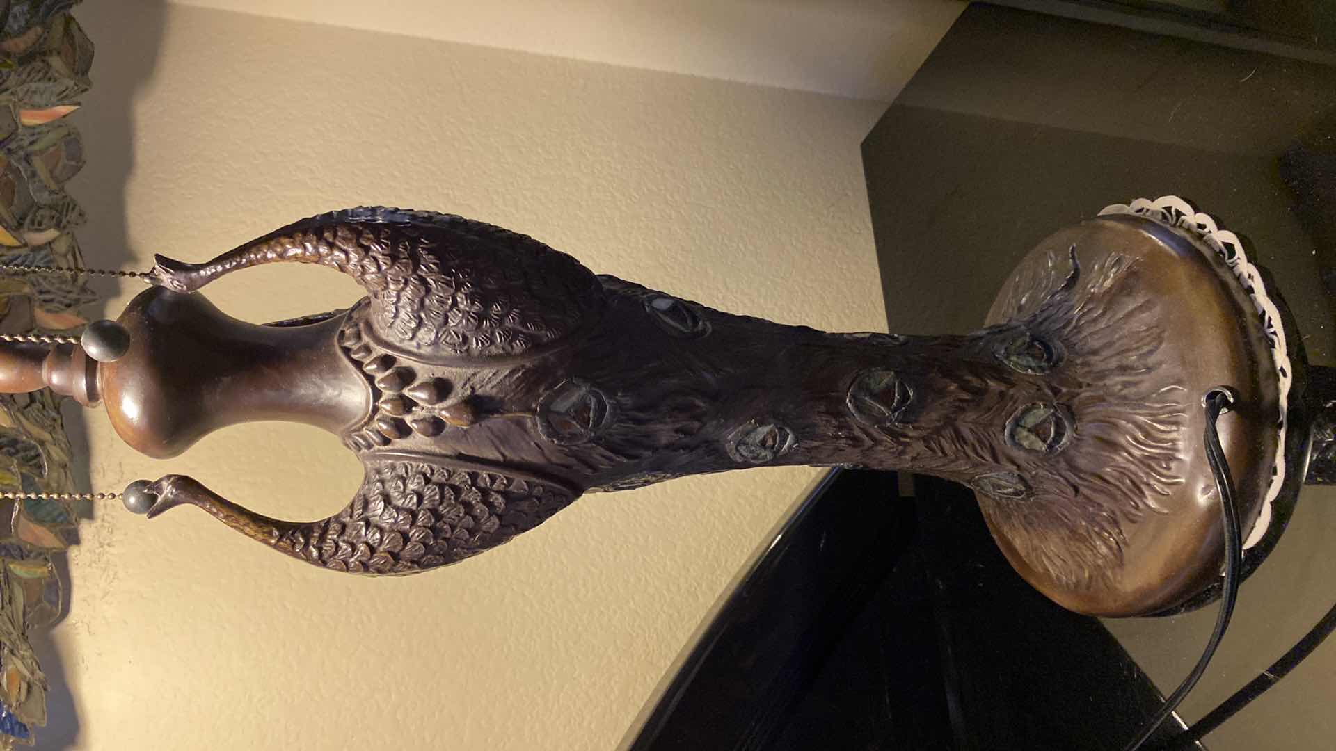 Photo 1 of STAINED GLASS TABLE LAMP H34”