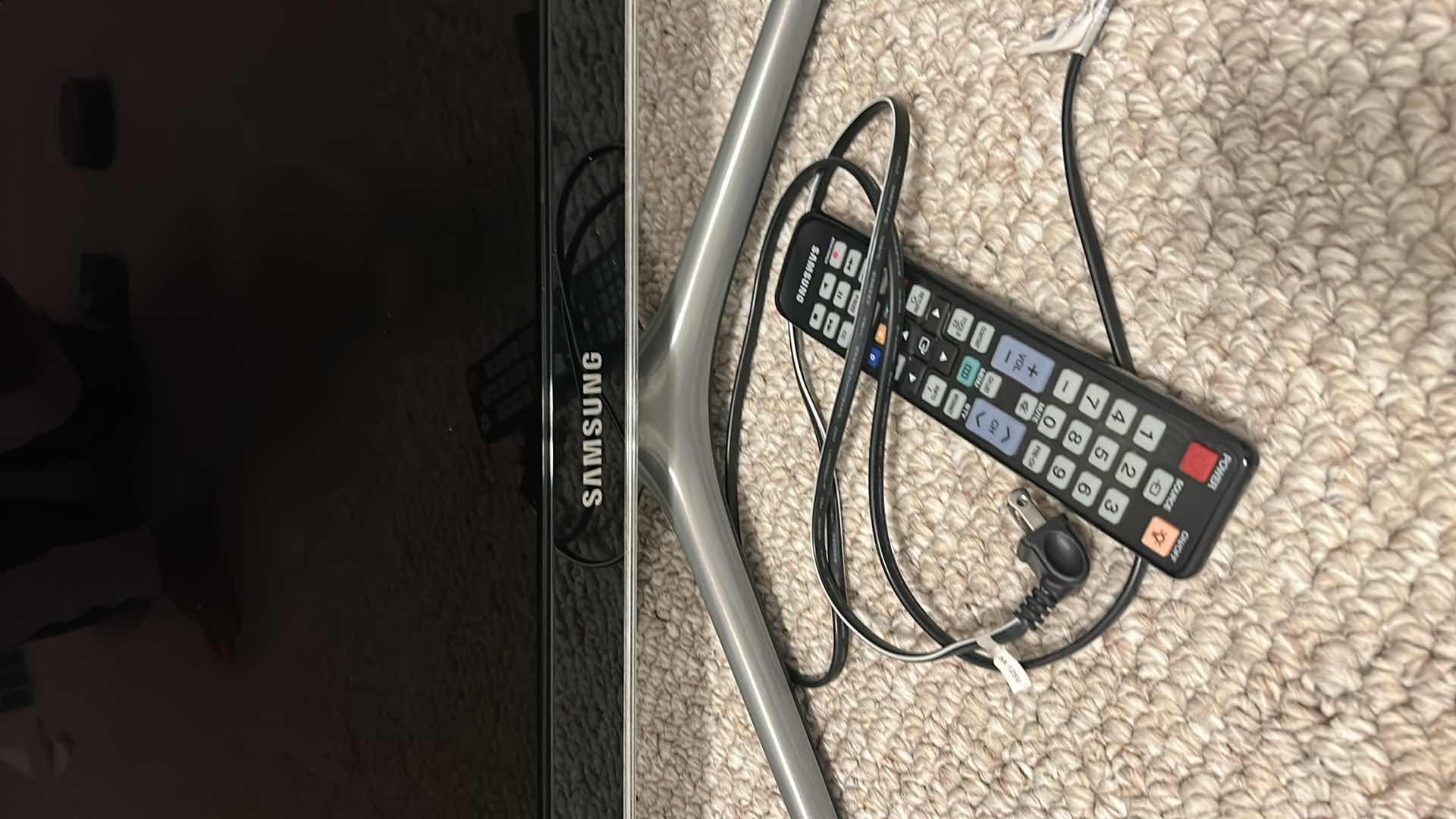 Photo 1 of 46” SAMSUNG FLATSCREEN TV WITH REMOTE