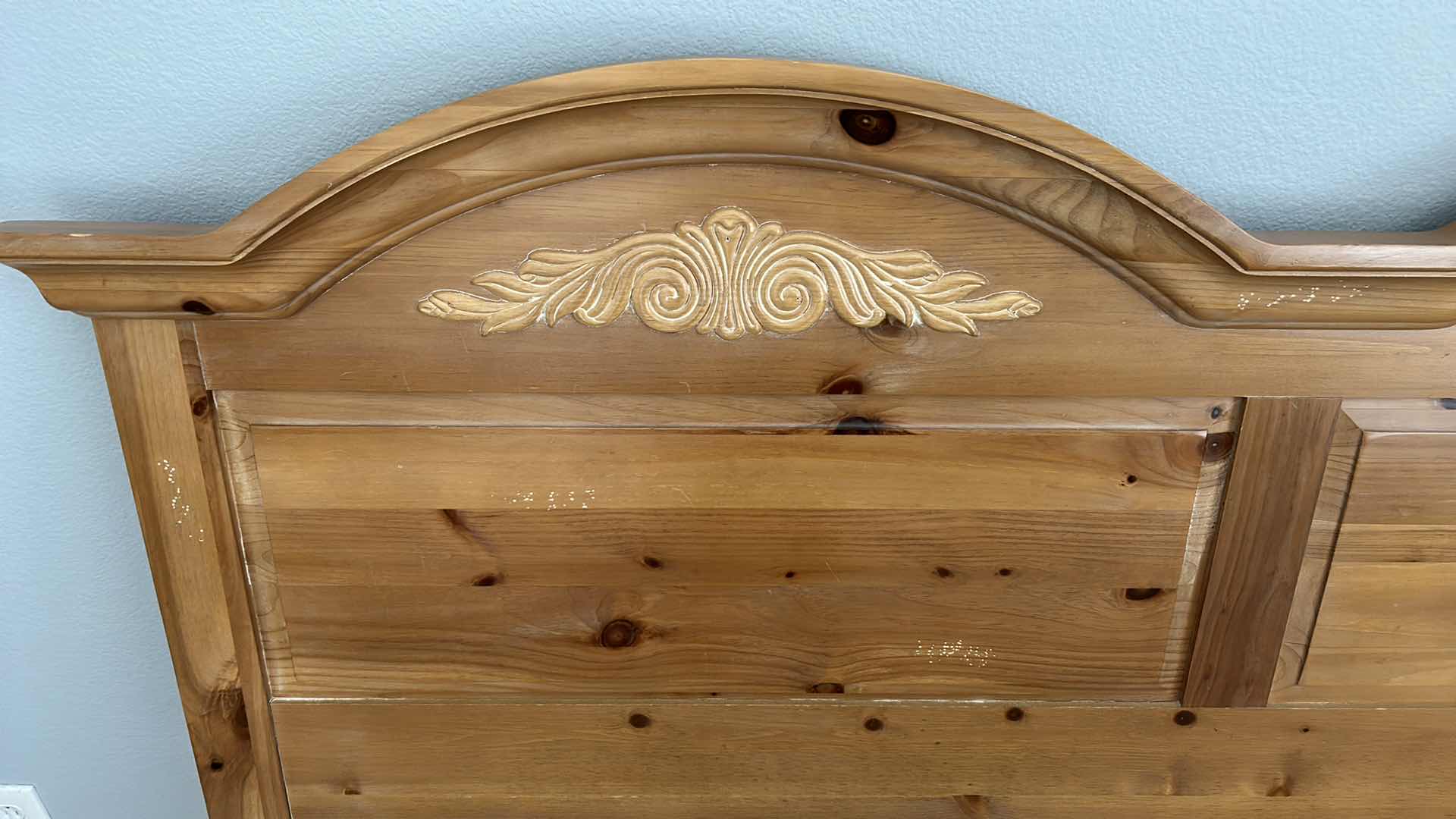 Photo 2 of BROYHILL KNOTTY PINE DISTRESSED KING HEADBOARD 75” x 50”