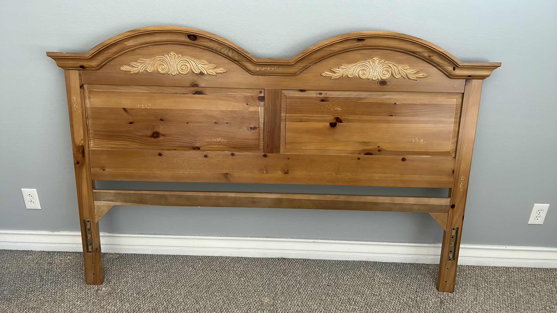 Photo 5 of BROYHILL KNOTTY PINE DISTRESSED KING HEADBOARD 75” x 50”
