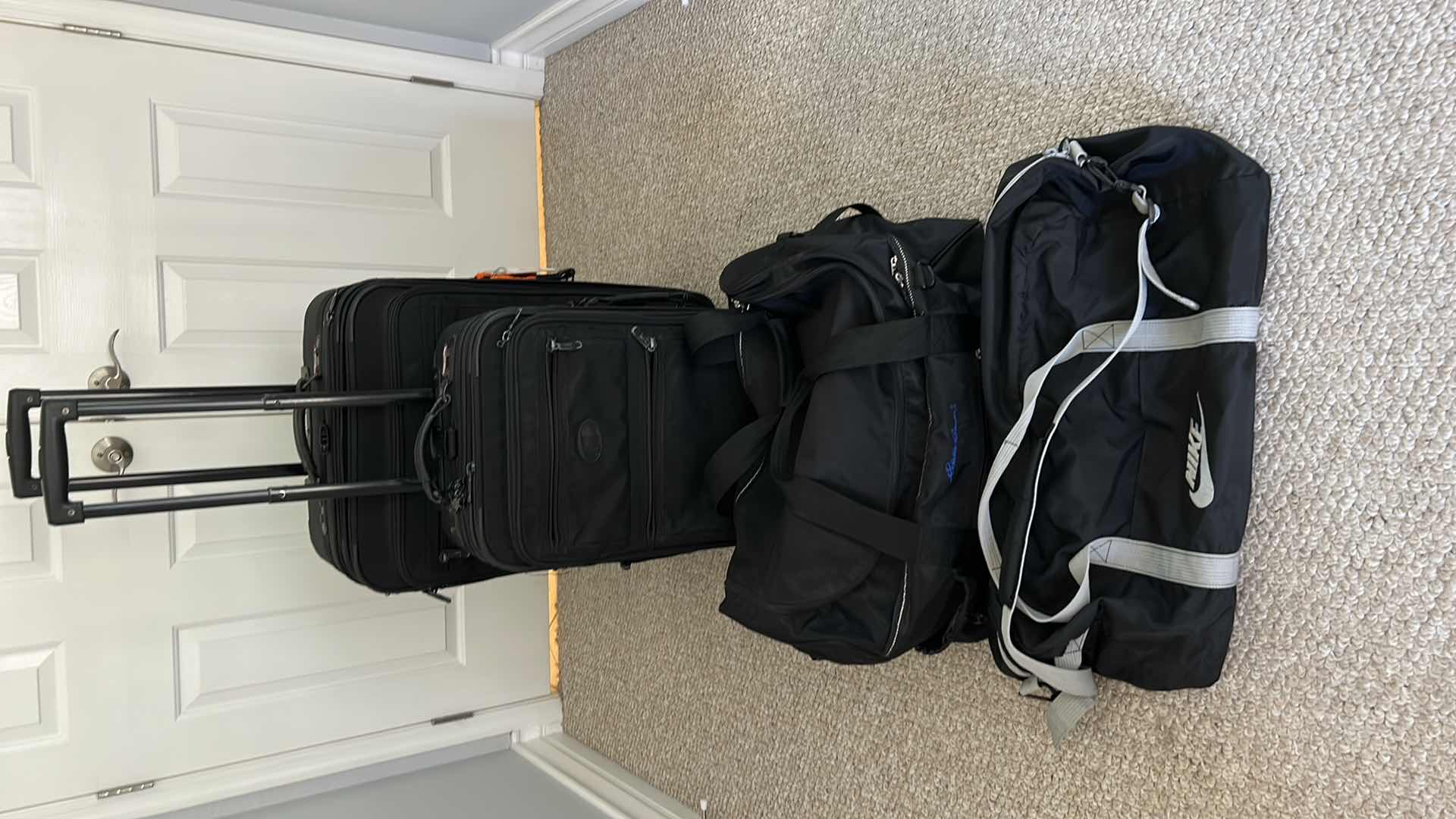 Photo 6 of 4 PIECE TRAVEL SET / 2 ORIGINAL BALLISTIC SUITCASES AND 2 BAGS