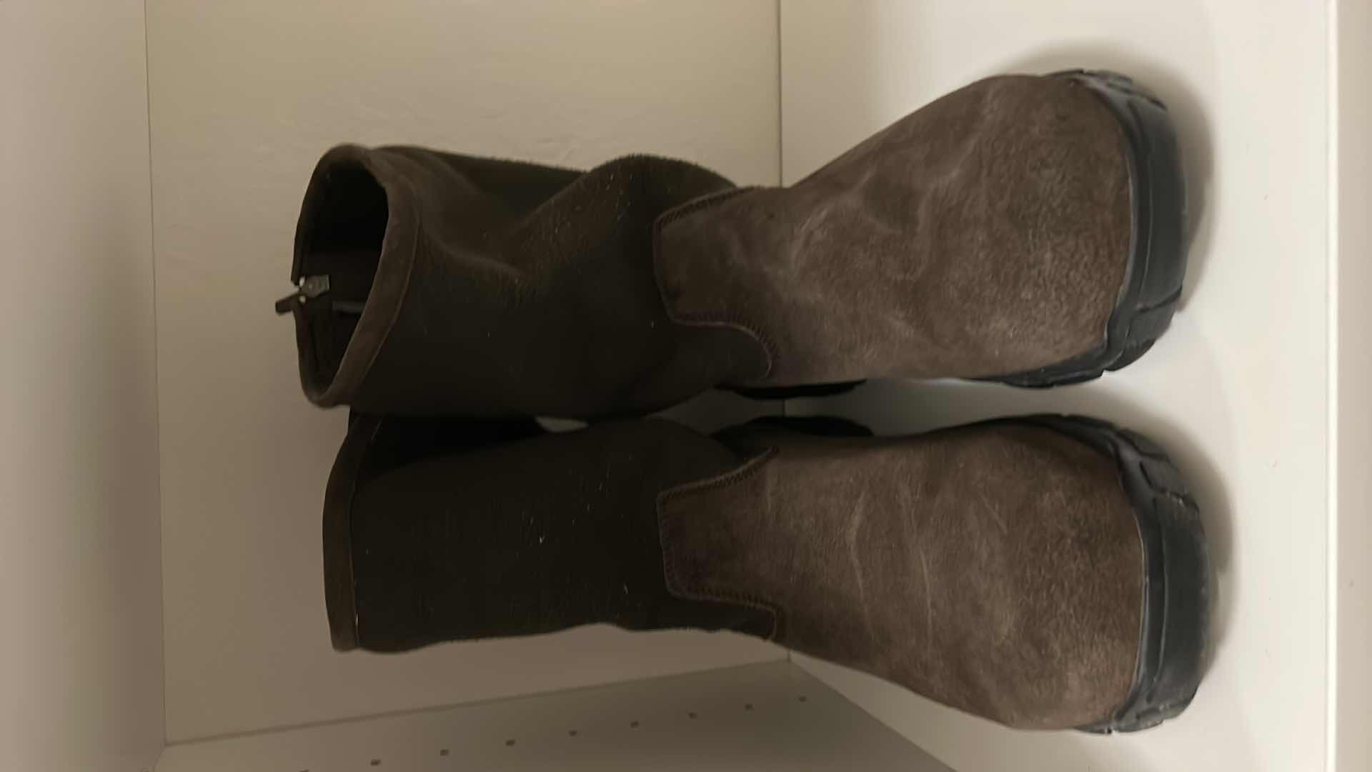 Photo 1 of MENS LANDS END SNOW BOOTS SIZE 11