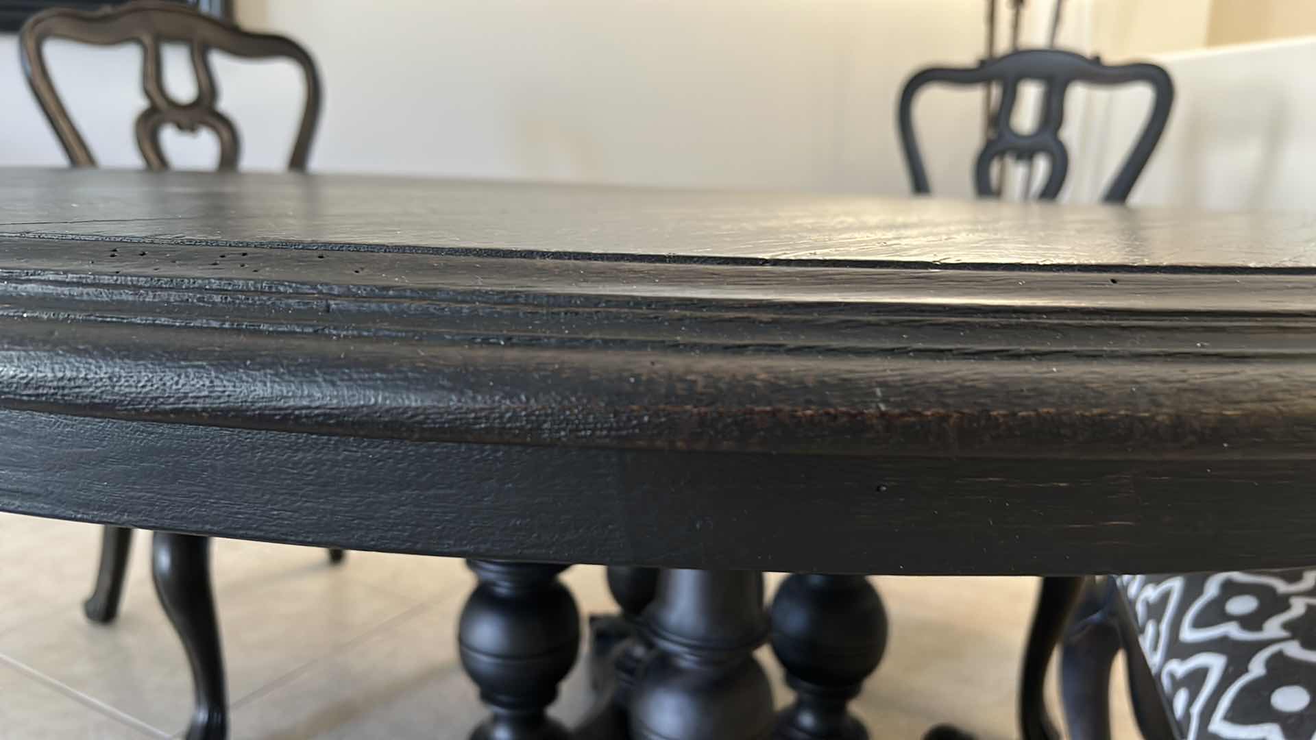 Photo 8 of STANLEY BLACK RUSTICA 64” ROUND TABLE WITH FOUR CHAIRS ESTIMATED VALUE $5245