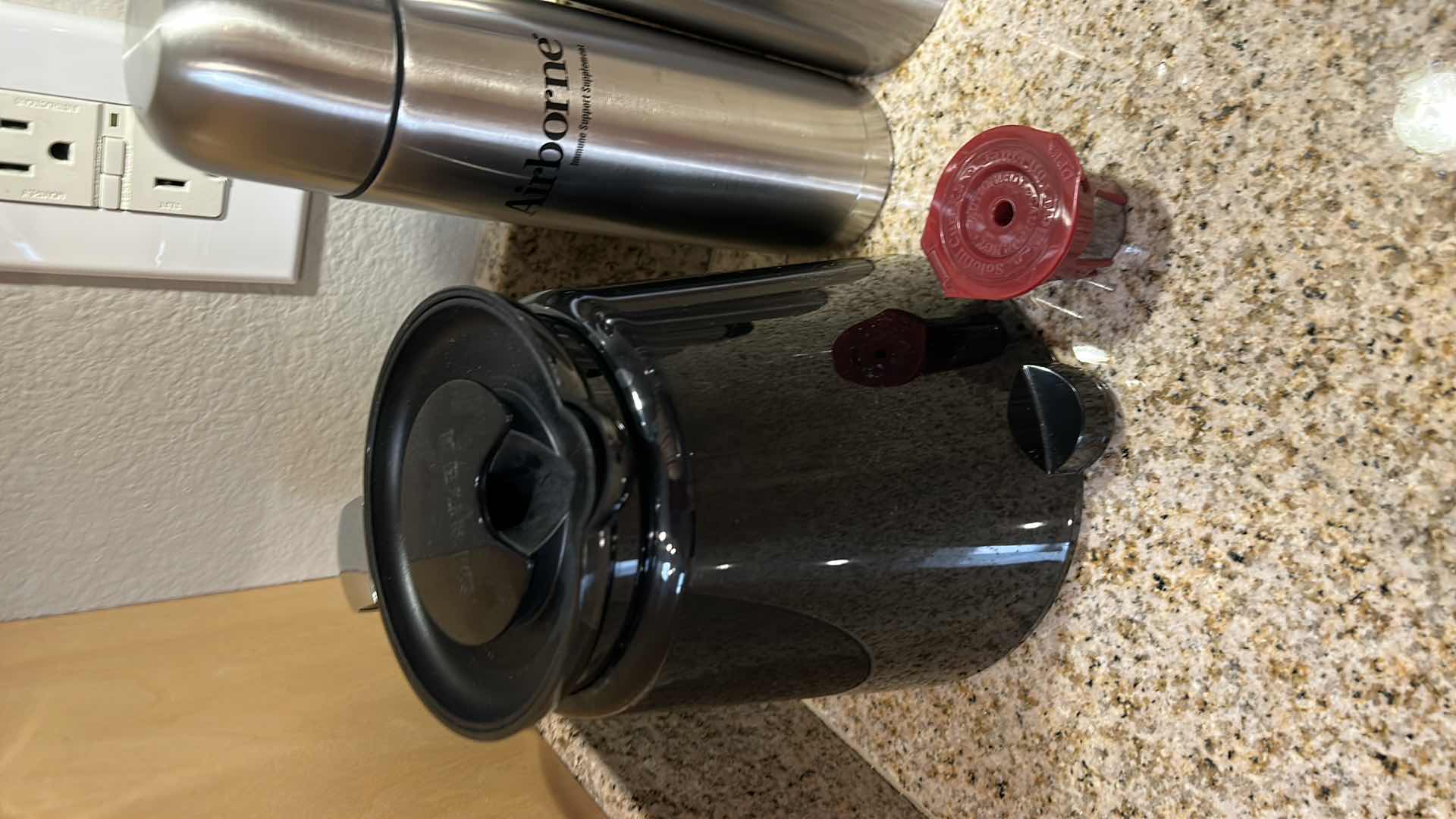 Photo 2 of KERIG COFFEE POT W POD AND COFFEE TRAVEL ASSORTMENT