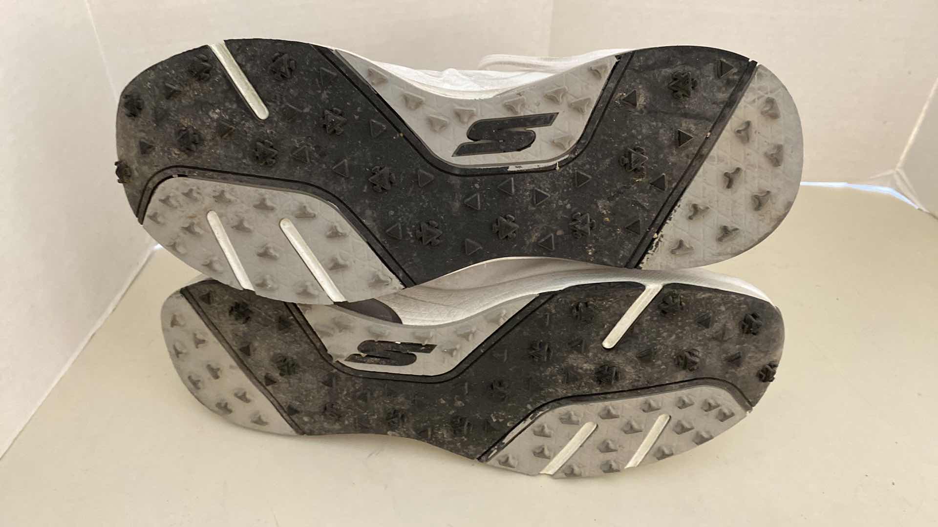 Photo 4 of MENS SIZE 12 SKECHERS GOLF SHOES