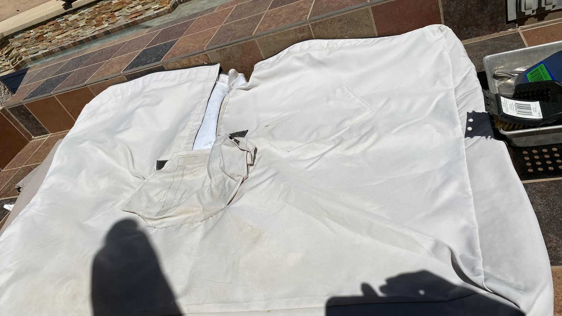 Photo 1 of COVER FOR OUTDOOR TV 42" X 30” AND UMBRELLA COVER