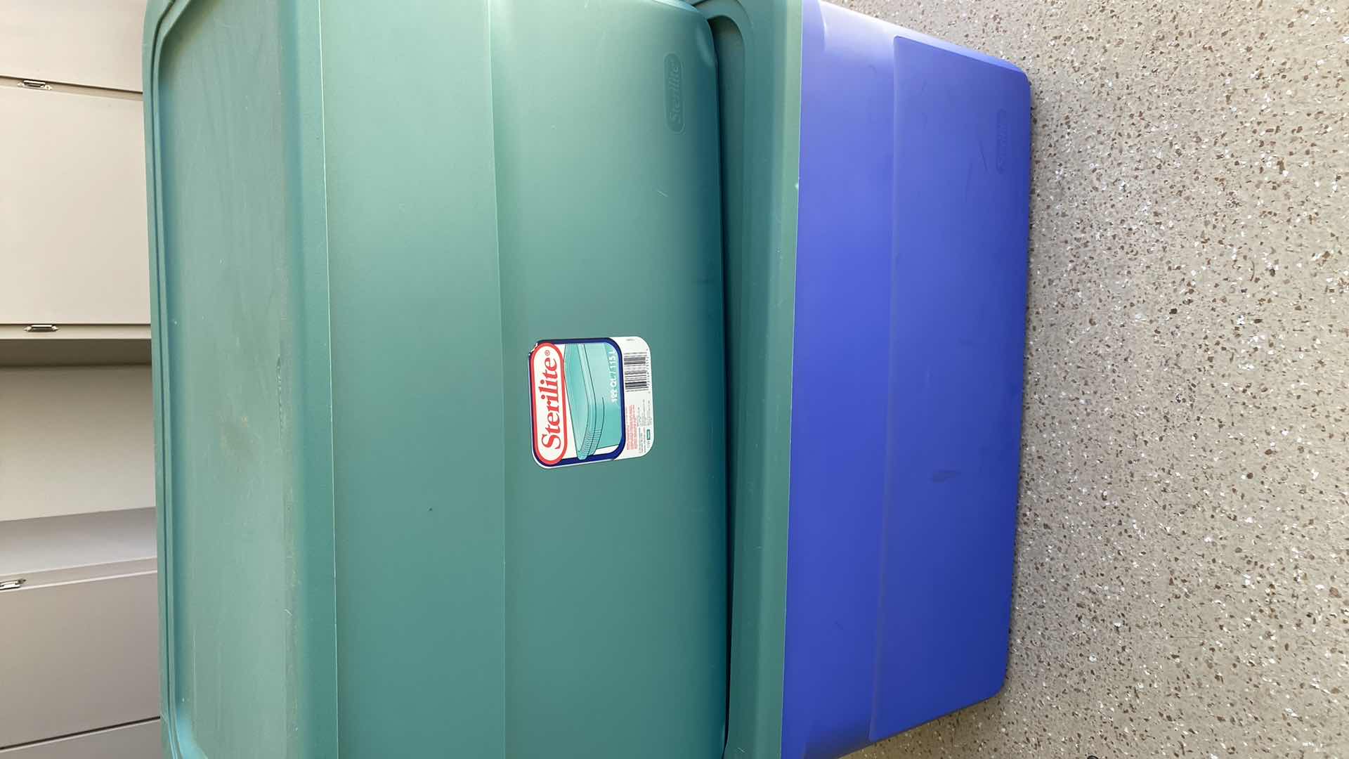 Photo 1 of 2 STERILITE 122 QT TOTES WITH LIDS