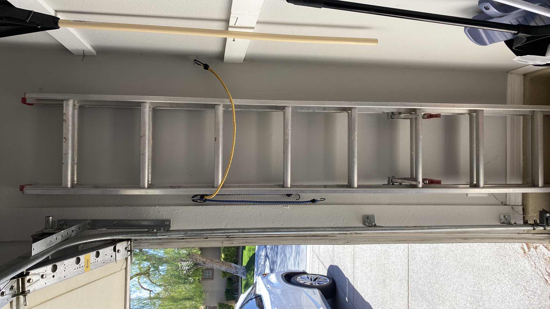 Photo 1 of 12’ EXTENSION LADDER