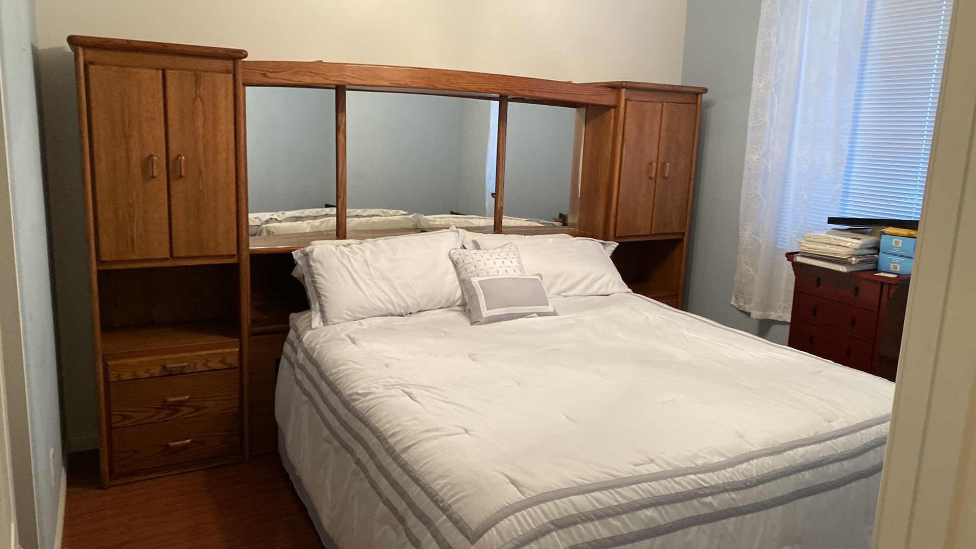 Photo 1 of CALIFORNIA/EASTERN KING OAK BEDFRAME WITH MIRRORED HEADBOARD AND NIGHT STANDS