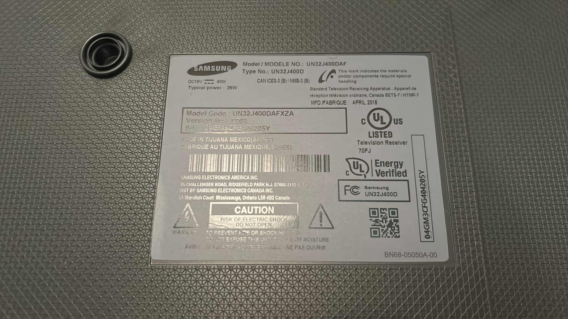 Photo 1 of 31” SAMSUNG TV WITH REMOTE