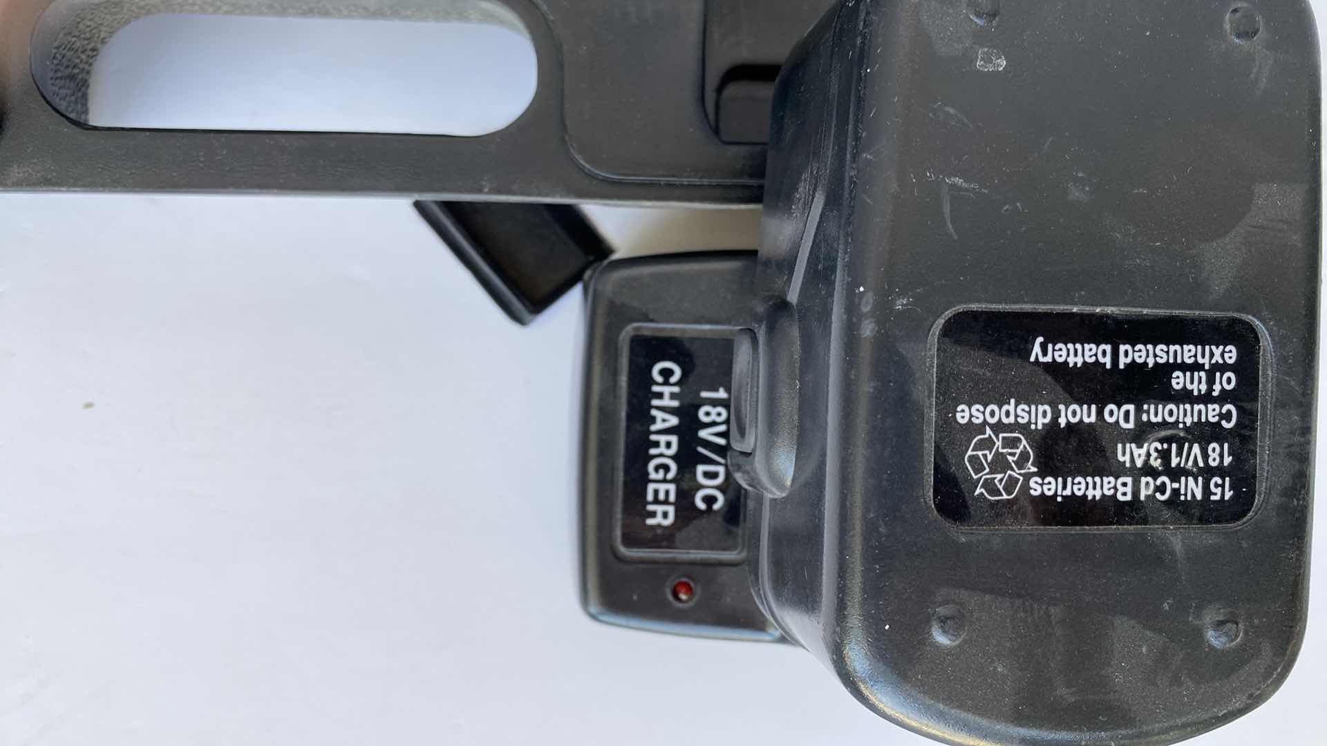 Photo 1 of GRDR BATTERY POWERED DRILL WITH CHARGER AND EXTRA BATTERY