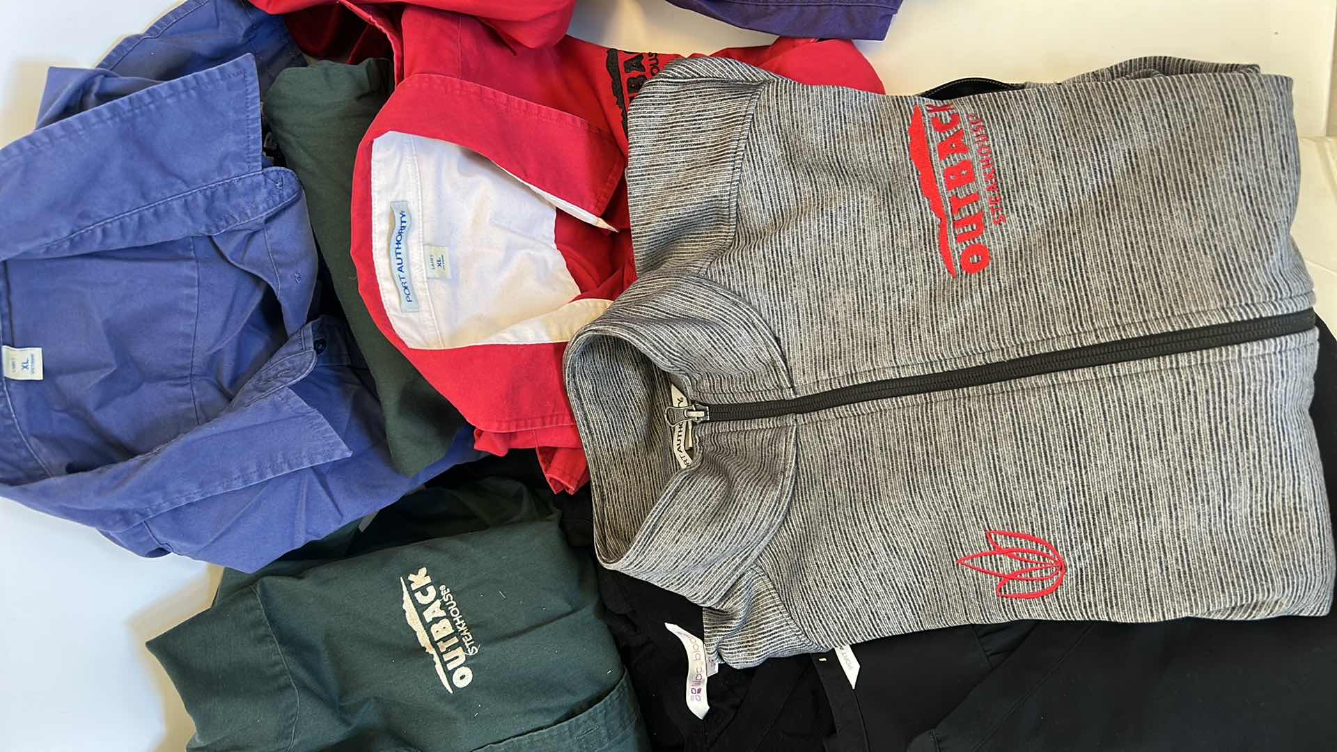 Photo 4 of OUTBACK STEAK LADIES APPAREL SIZE XL