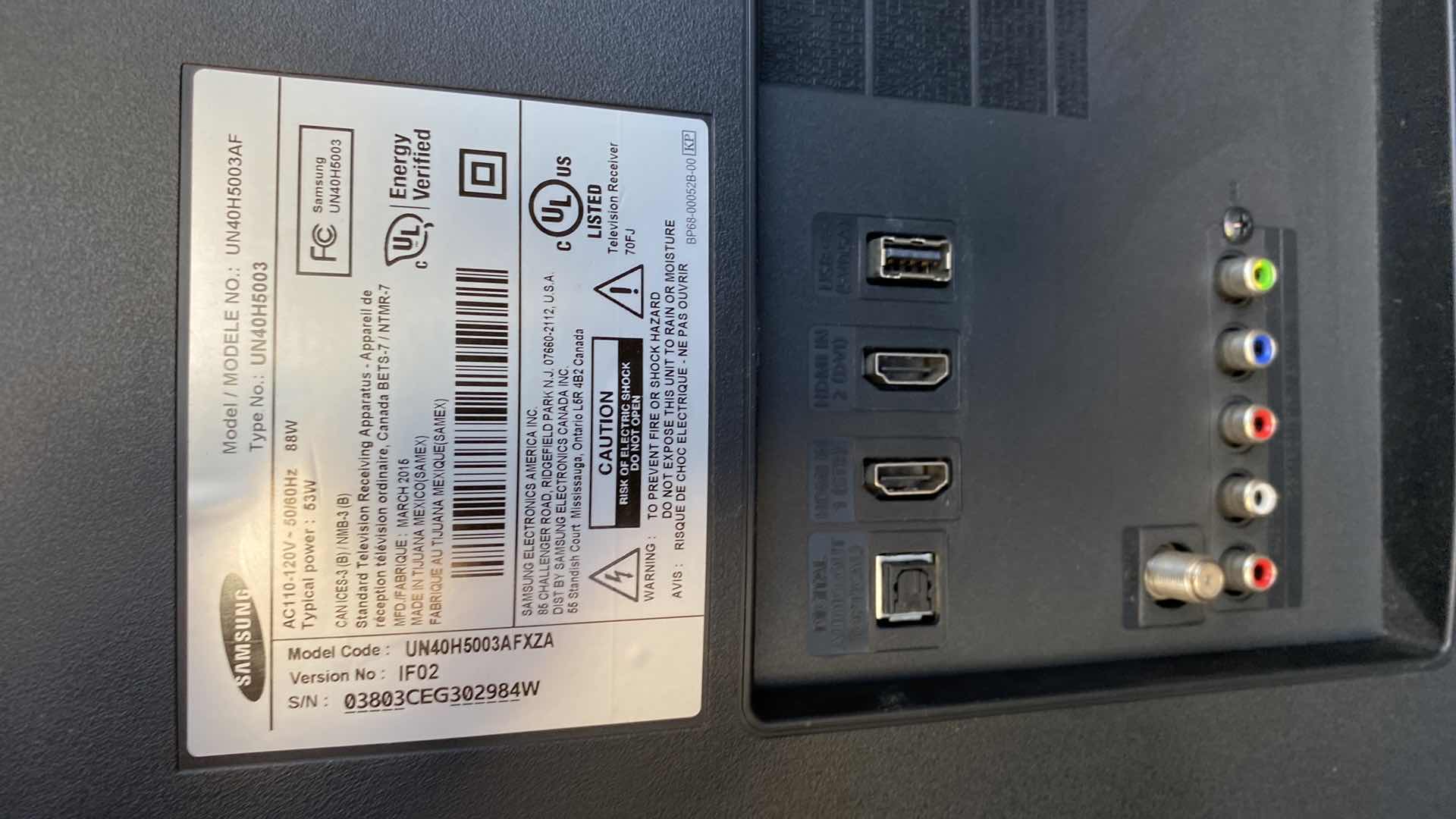 Photo 1 of SAMSUNG 40” TV MISSING REMOTE