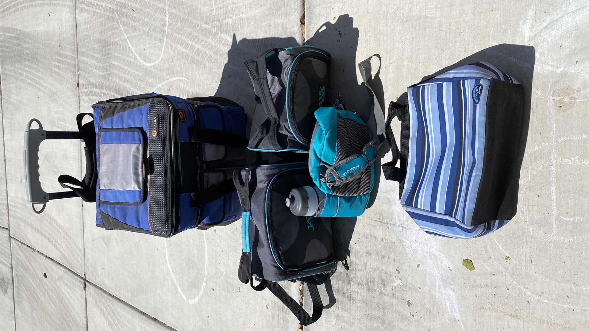 Photo 1 of ROLLING INSULATED BAG AND LUNCH BAGS