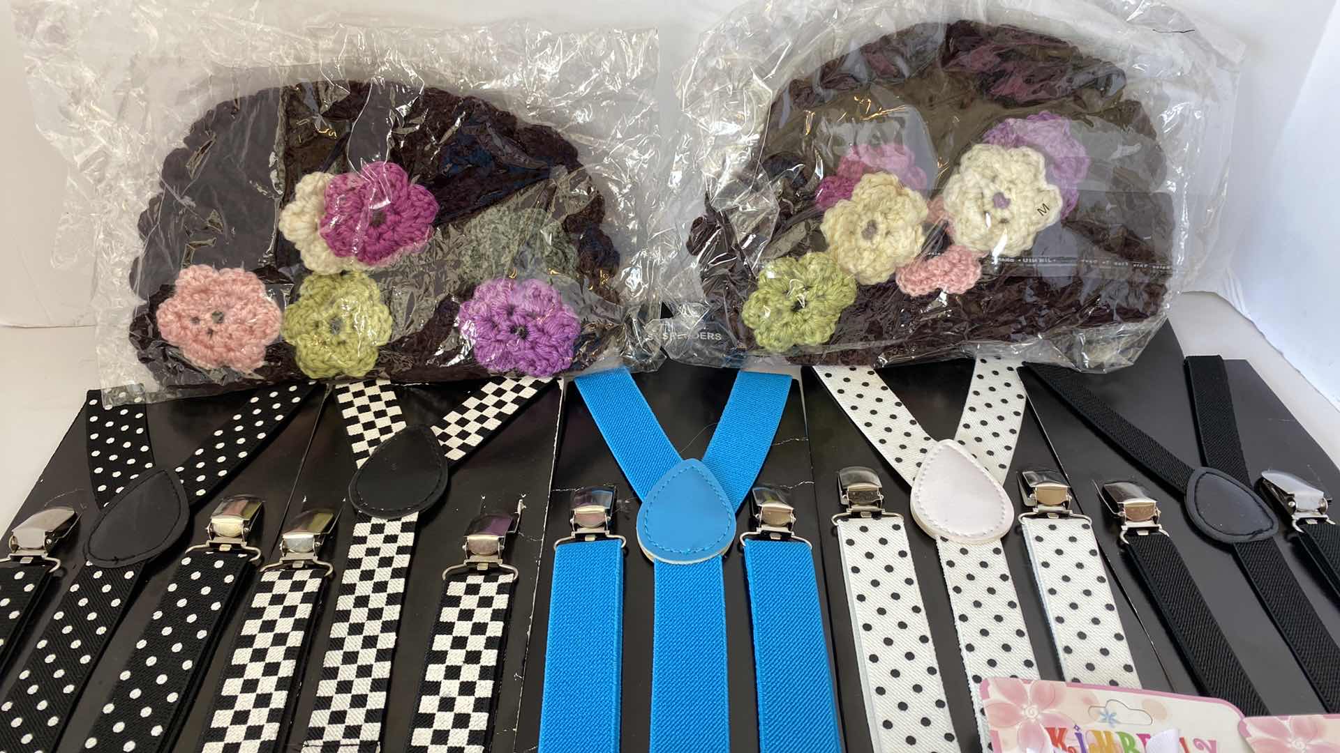 Photo 1 of SUSPENDERS BARRETTES AND PAIR OF KIDS HATS