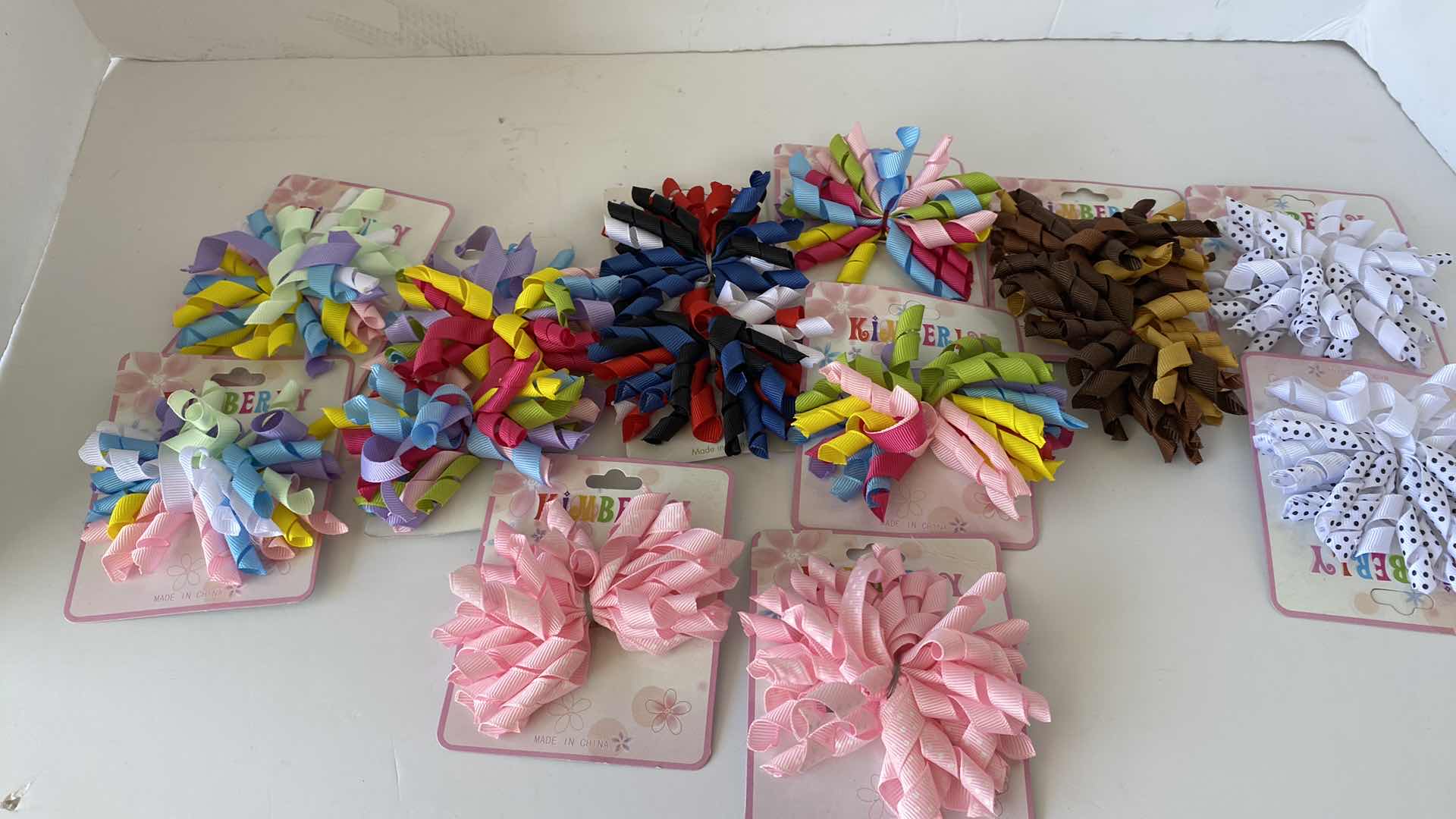 Photo 1 of SUSPENDERS BARRETTES AND PAIR OF KIDS HATS