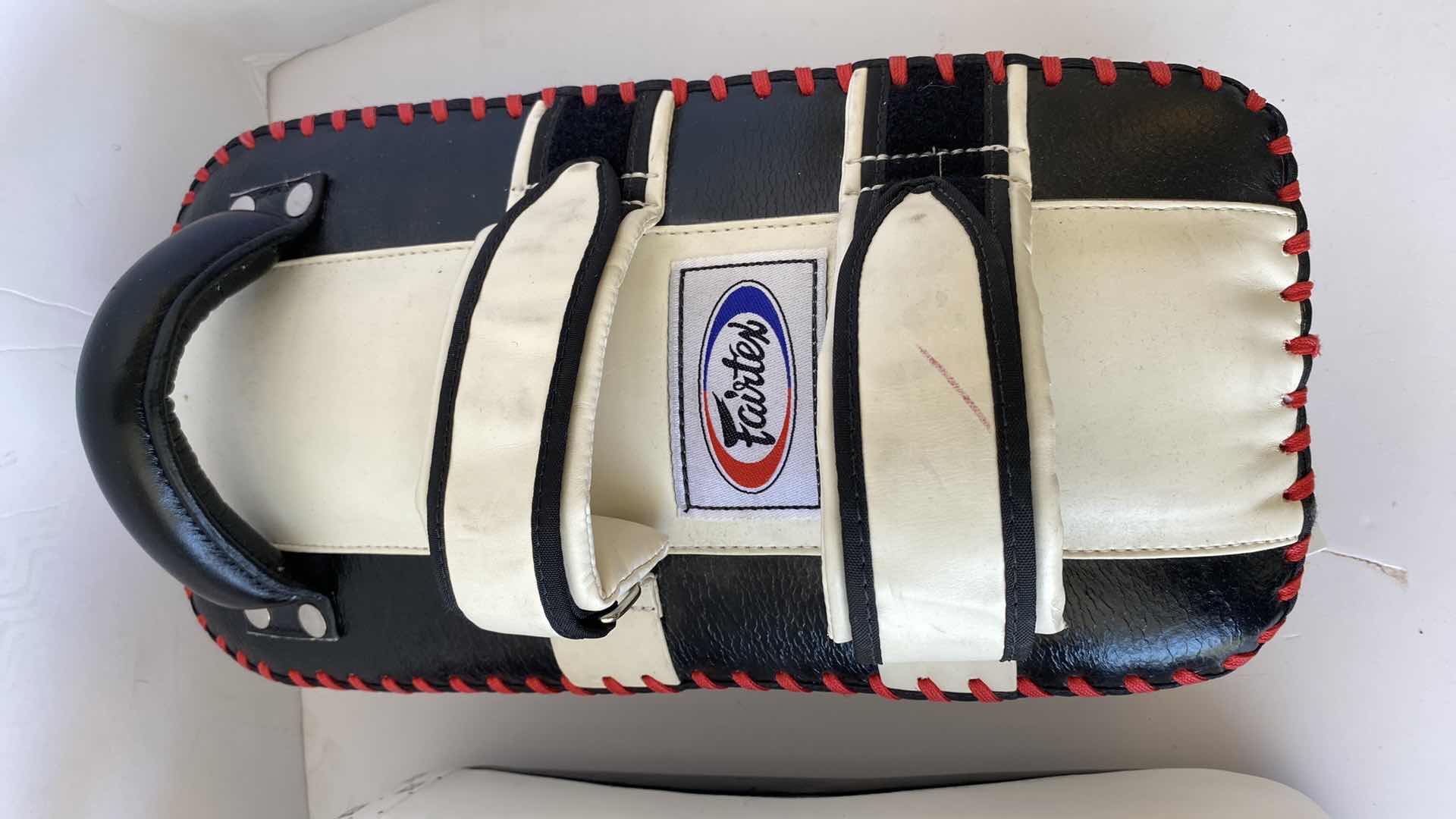 Photo 1 of FAIRTEX STANDARD CURVED KICK PADS AND GLOVES