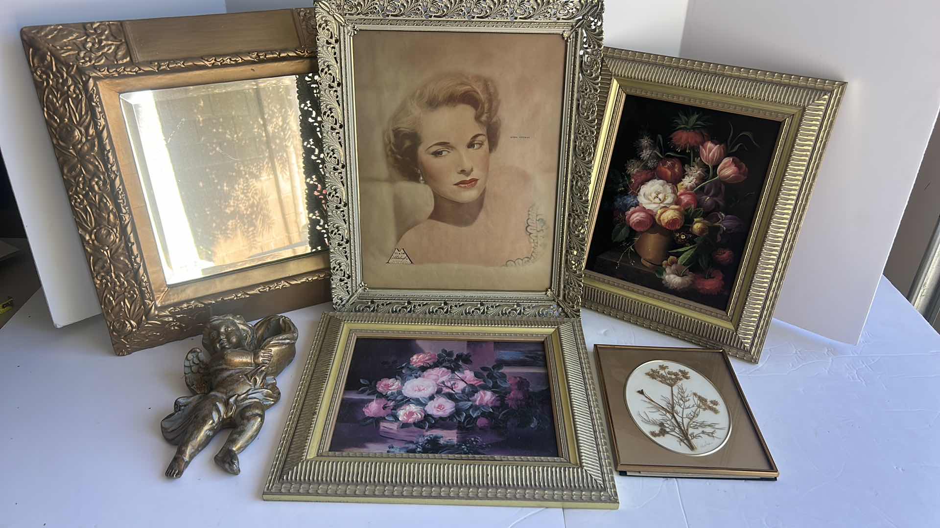 Photo 1 of HOME DECOR VINTAGE GOLD ASSORTMENT