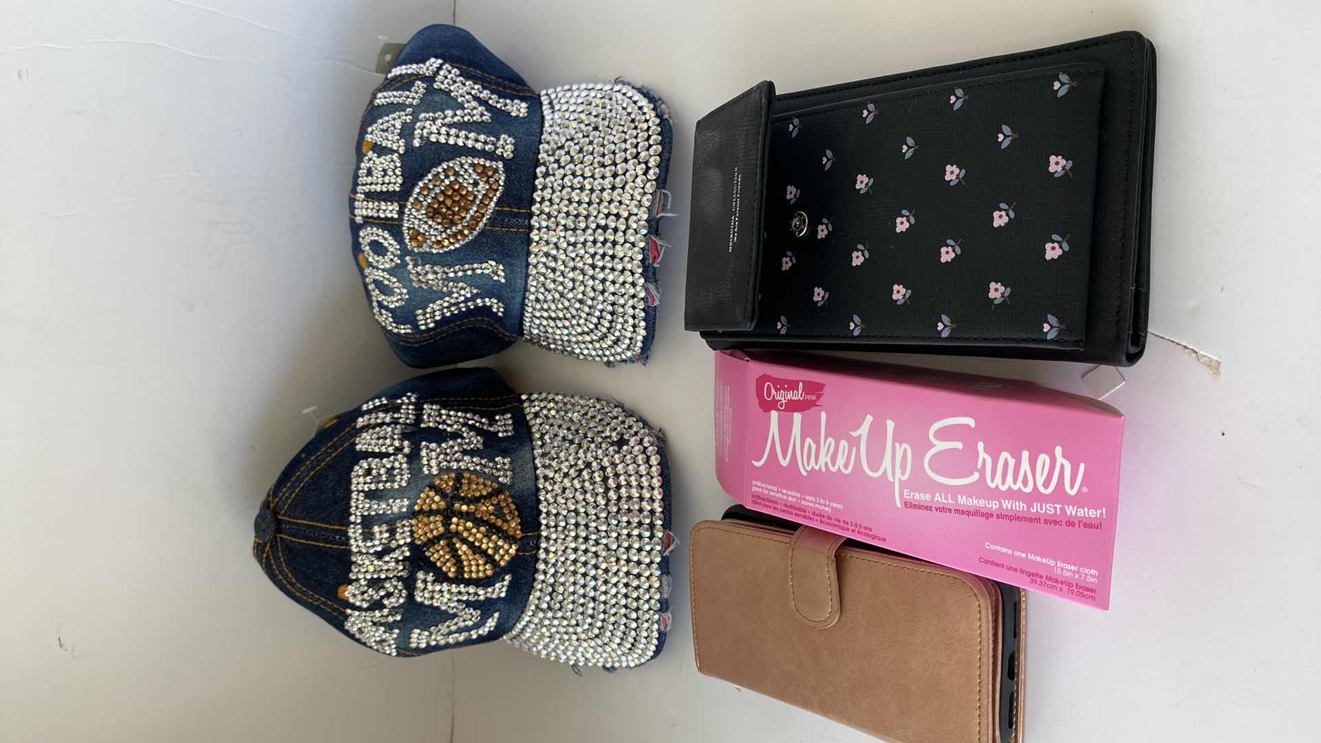 Photo 1 of MOM BLING CAPS WALLETS AND MAKE UP ERASER