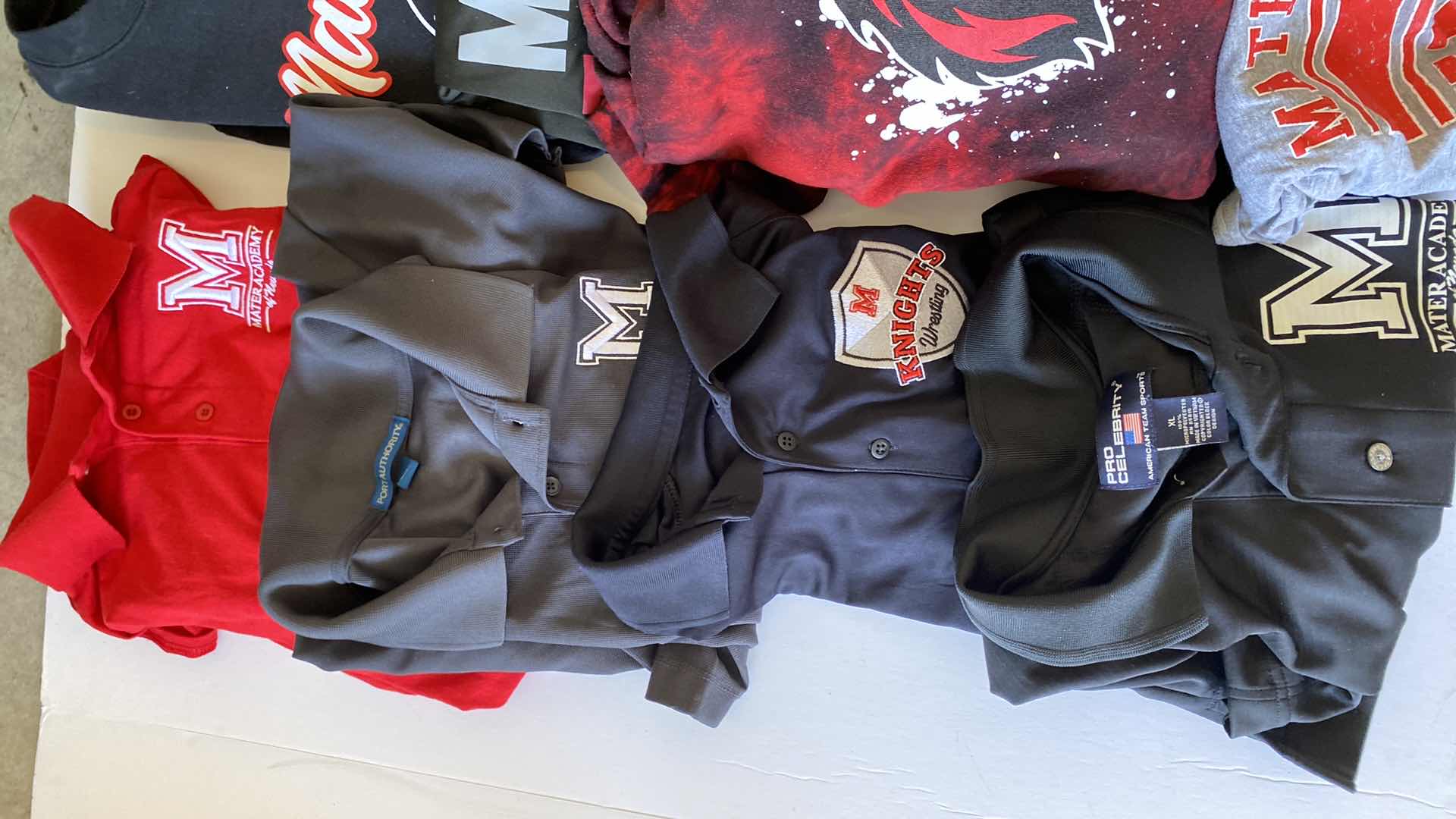 Photo 1 of MENS MATER ACADEMY ASSORTED XL SHIRTS