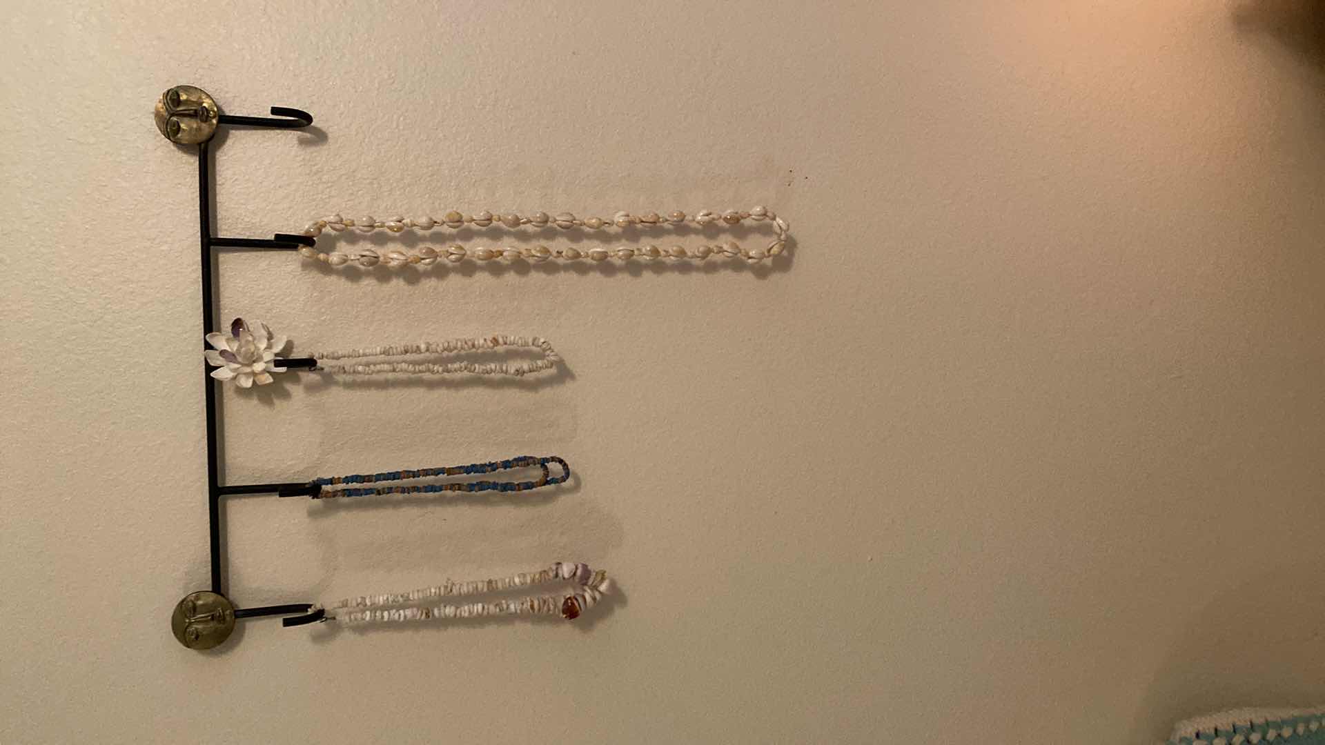 Photo 1 of NECKLACES WITH HOLDER