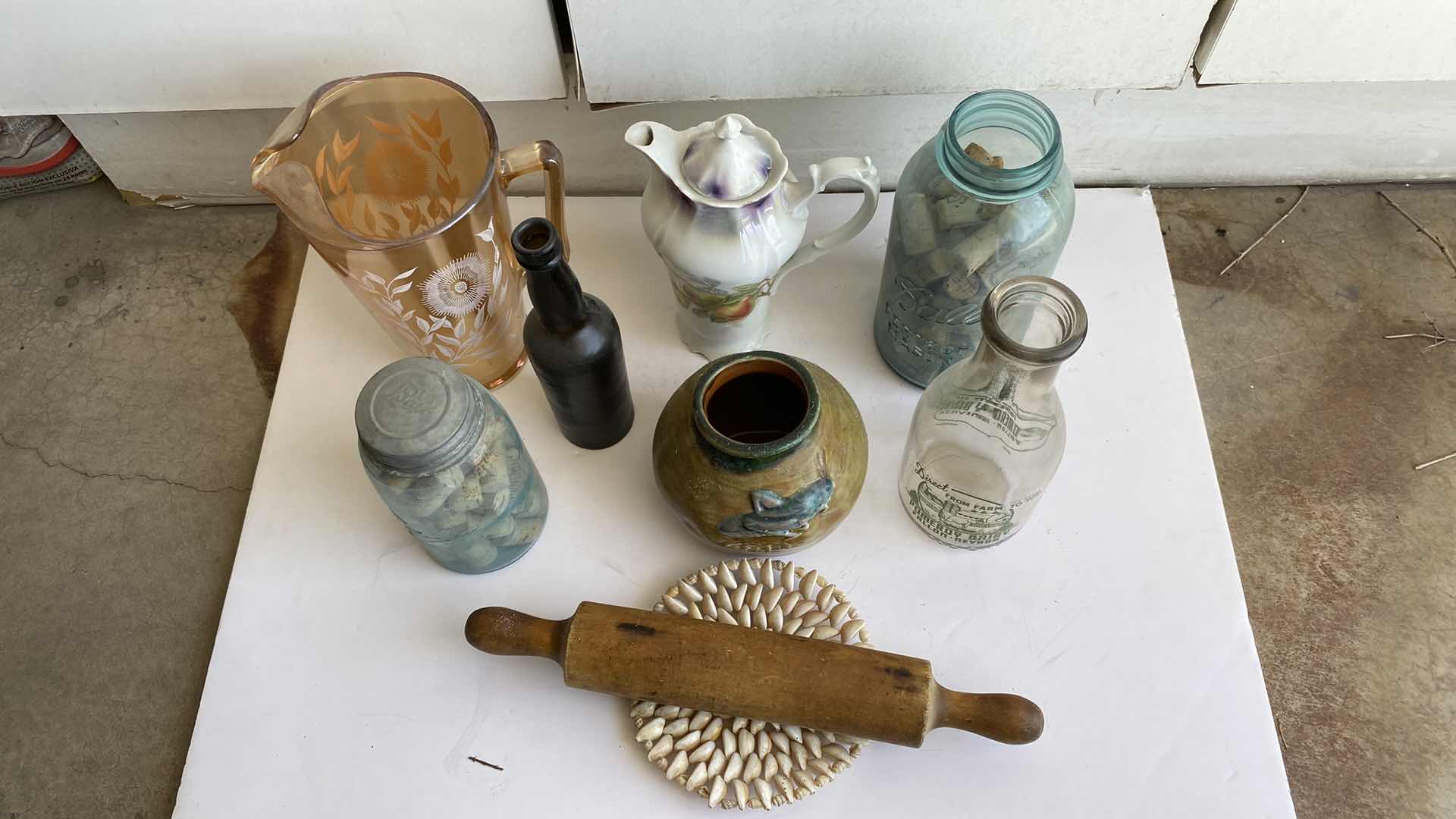 Photo 1 of ASSORTED VINTAGE KITCHEN ITEMS