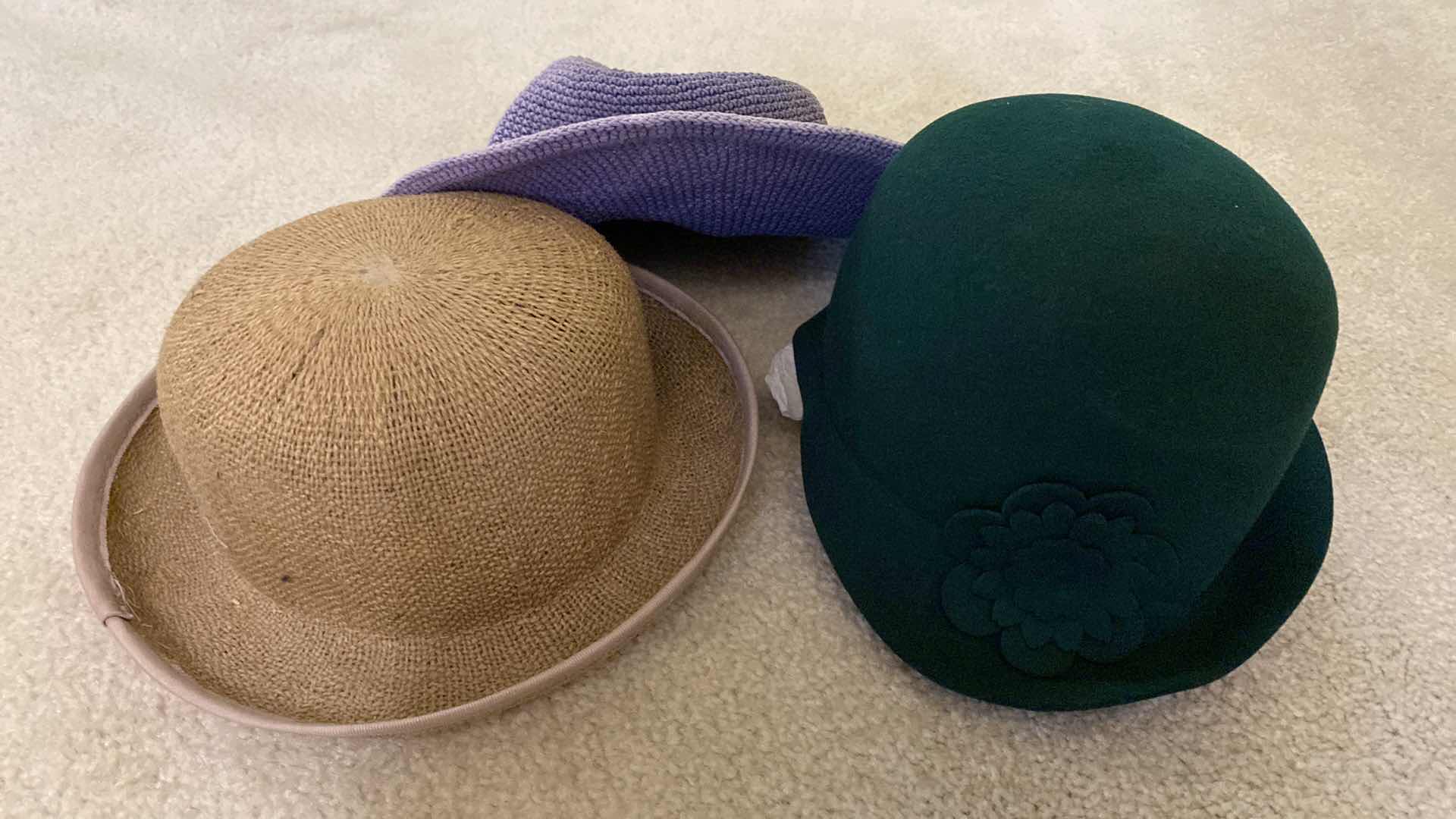 Photo 1 of WOMENS HATS BAGS JEWELRY POUCH