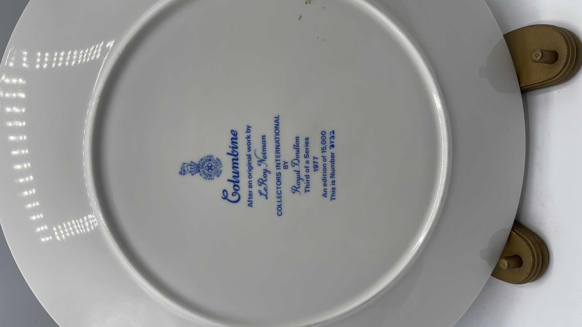 Photo 3 of VINTAGE LTD EDITION ROYAL DOULTON ARTIST SIGNED “COLUMBINE” BY LEROY NEIMAN COLLECTOR BONE CHINA PLATE ON STAND 10.5” #3732