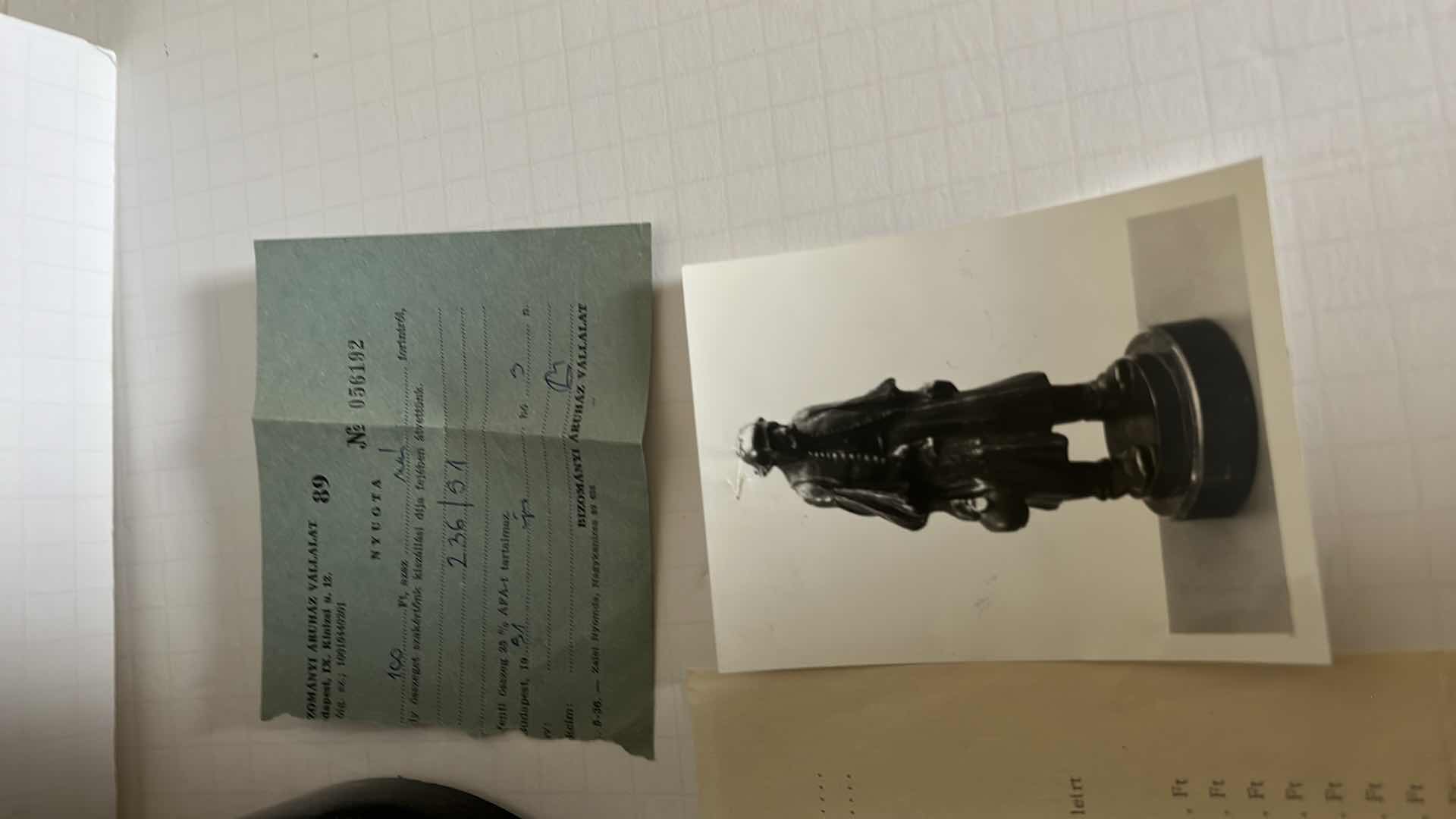 Photo 1 of RARE ANTIQUE BRONZE SCULPTURE BY ARTIST LASZLO JANOS BESZEDES 1872-1922 (COMES WITH ALL PAPERWORK) H17”