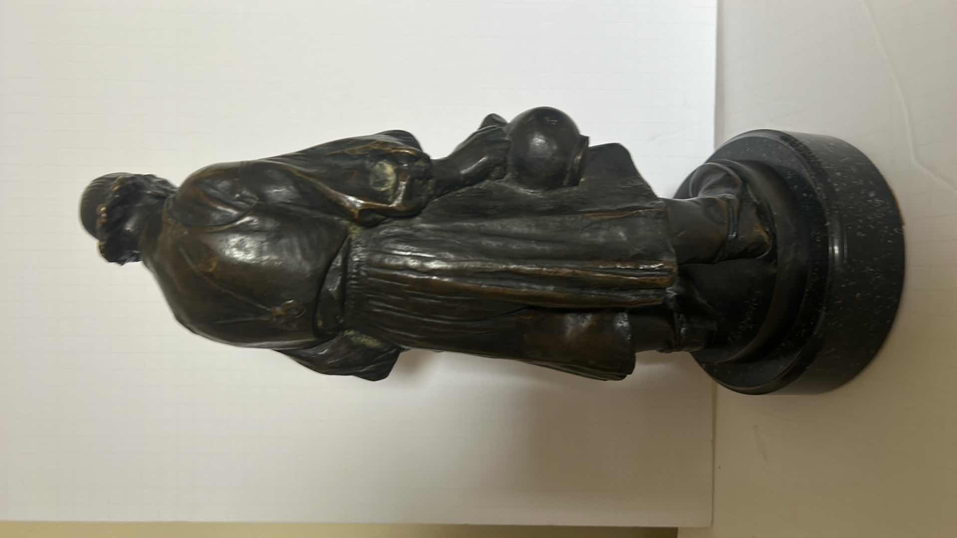Photo 1 of RARE ANTIQUE BRONZE SCULPTURE BY ARTIST LASZLO JANOS BESZEDES 1872-1922 (COMES WITH ALL PAPERWORK) H17”