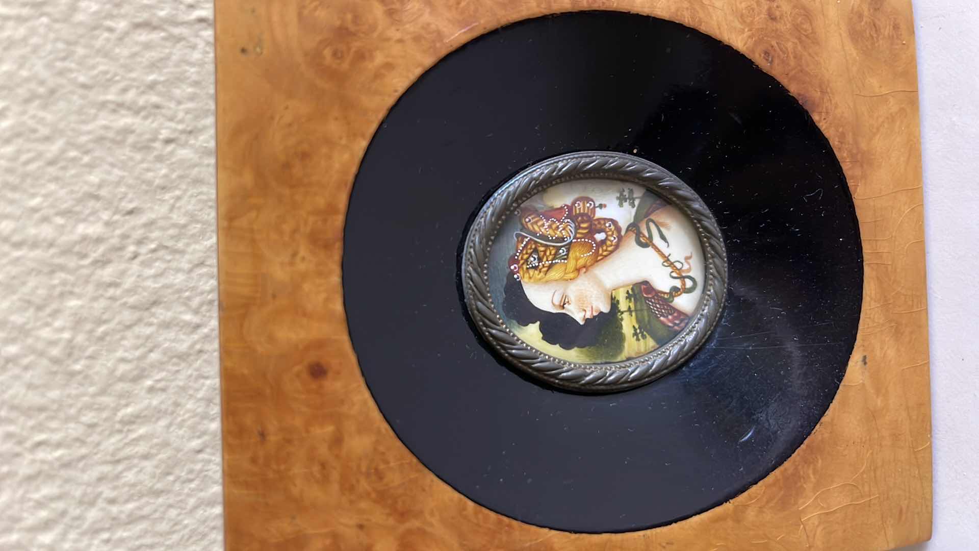 Photo 1 of VINTAGE HANDPAINTED BROOCH/PENDANT IN FRAME 4” X 5”