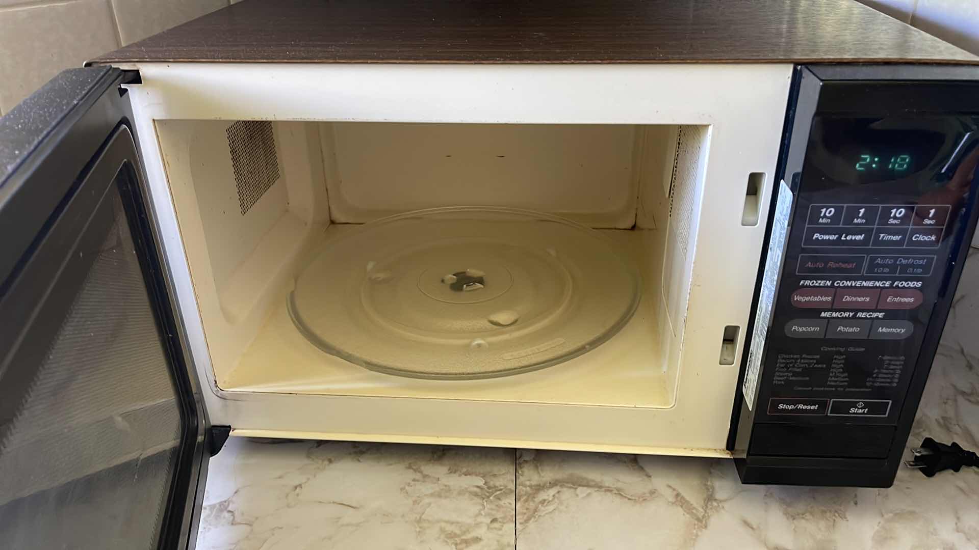 Photo 1 of PANASONIC MICROWAVE