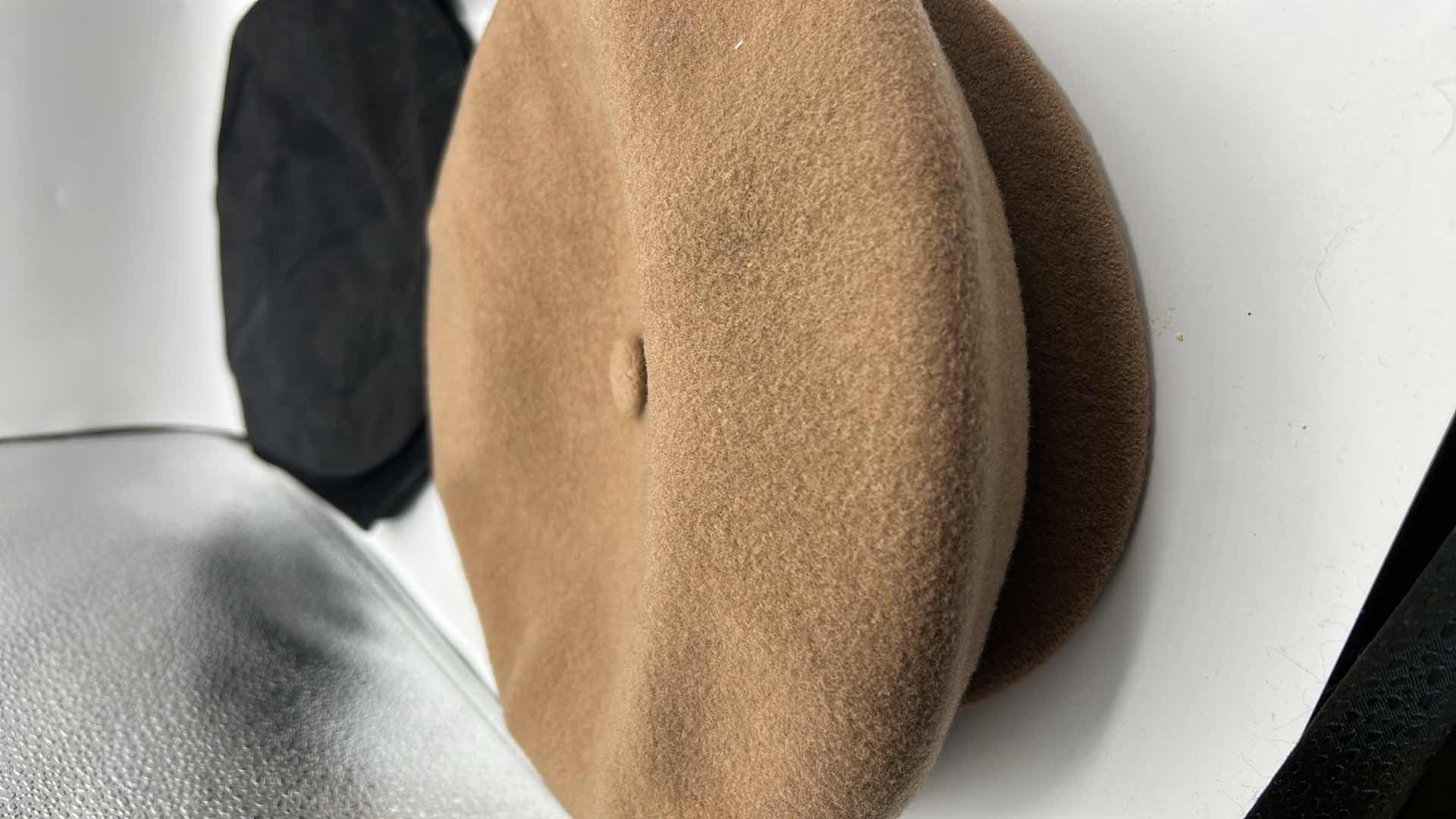 Photo 1 of MENS HAT ASSORTMENT WITH RALPH LAUREN GLOVES SIZE L