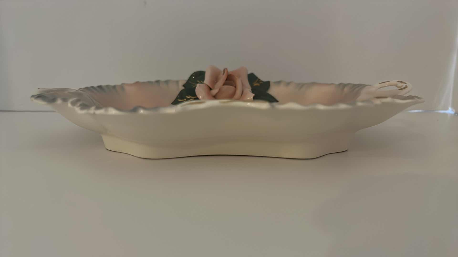 Photo 1 of VINTAGE PORCELAIN DISH 9” FLORENCE PASADENA CALIFORNIA