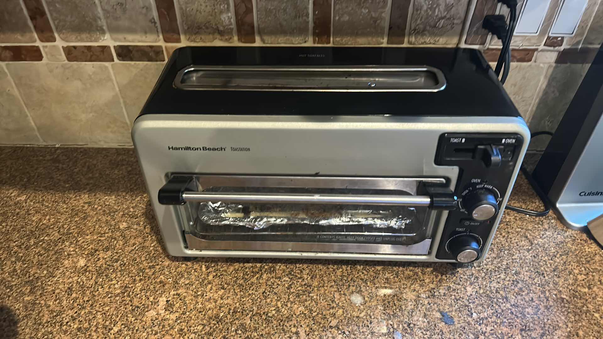 Photo 1 of HAMILTON BEACH TOASTER OVEN