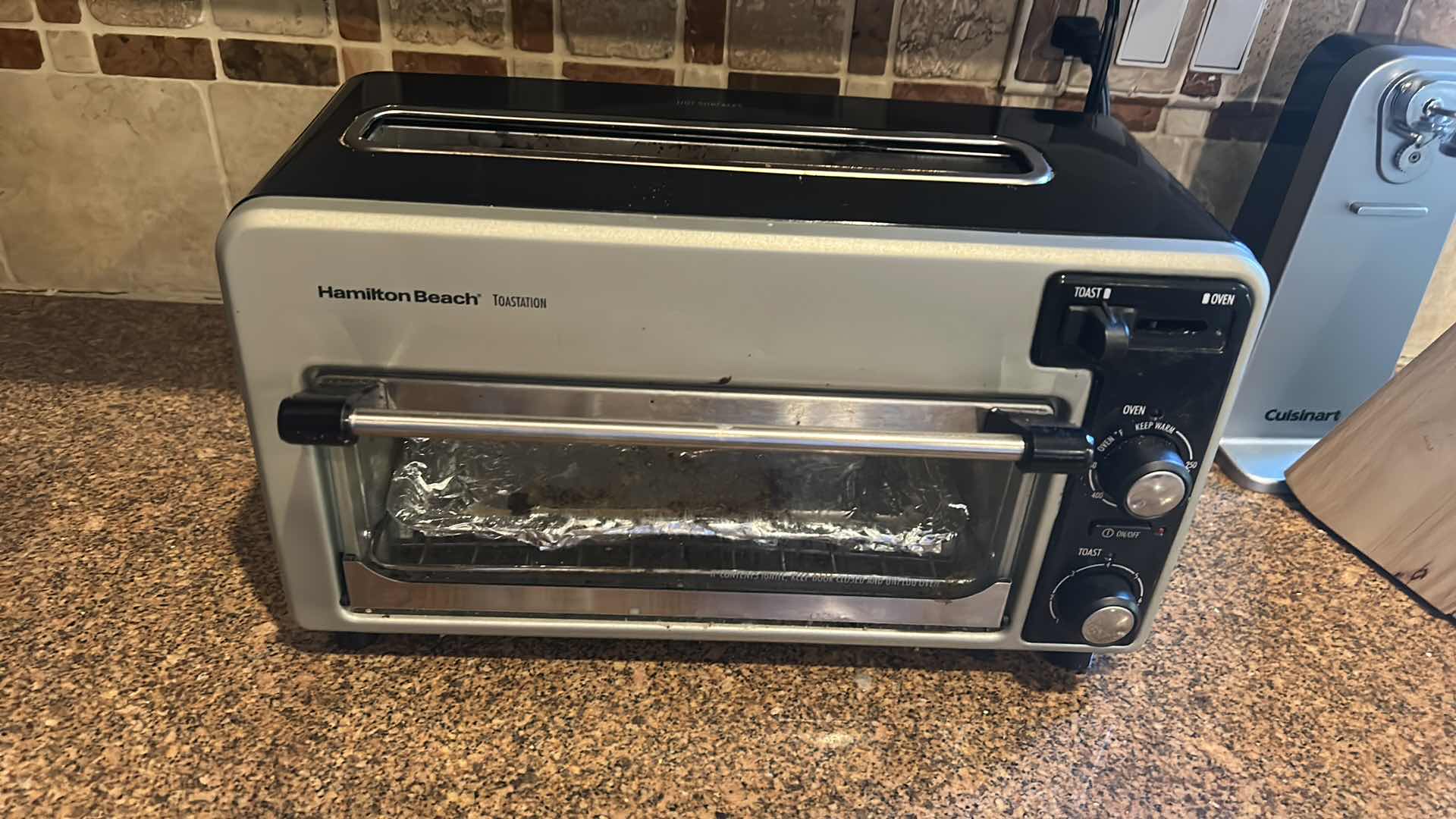 Photo 1 of HAMILTON BEACH TOASTER OVEN